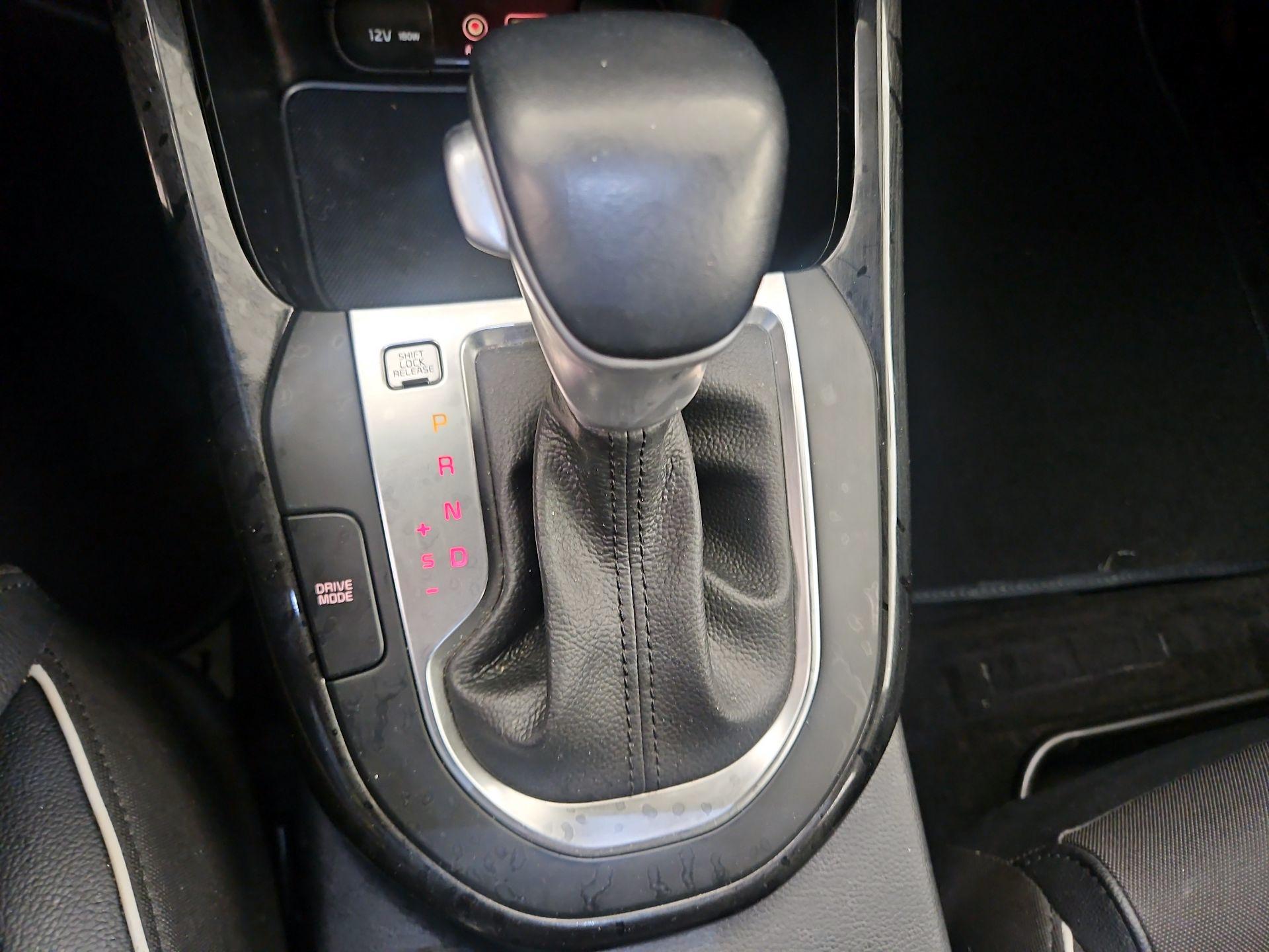 Thumbnail: 2020 Kia Forte - 17