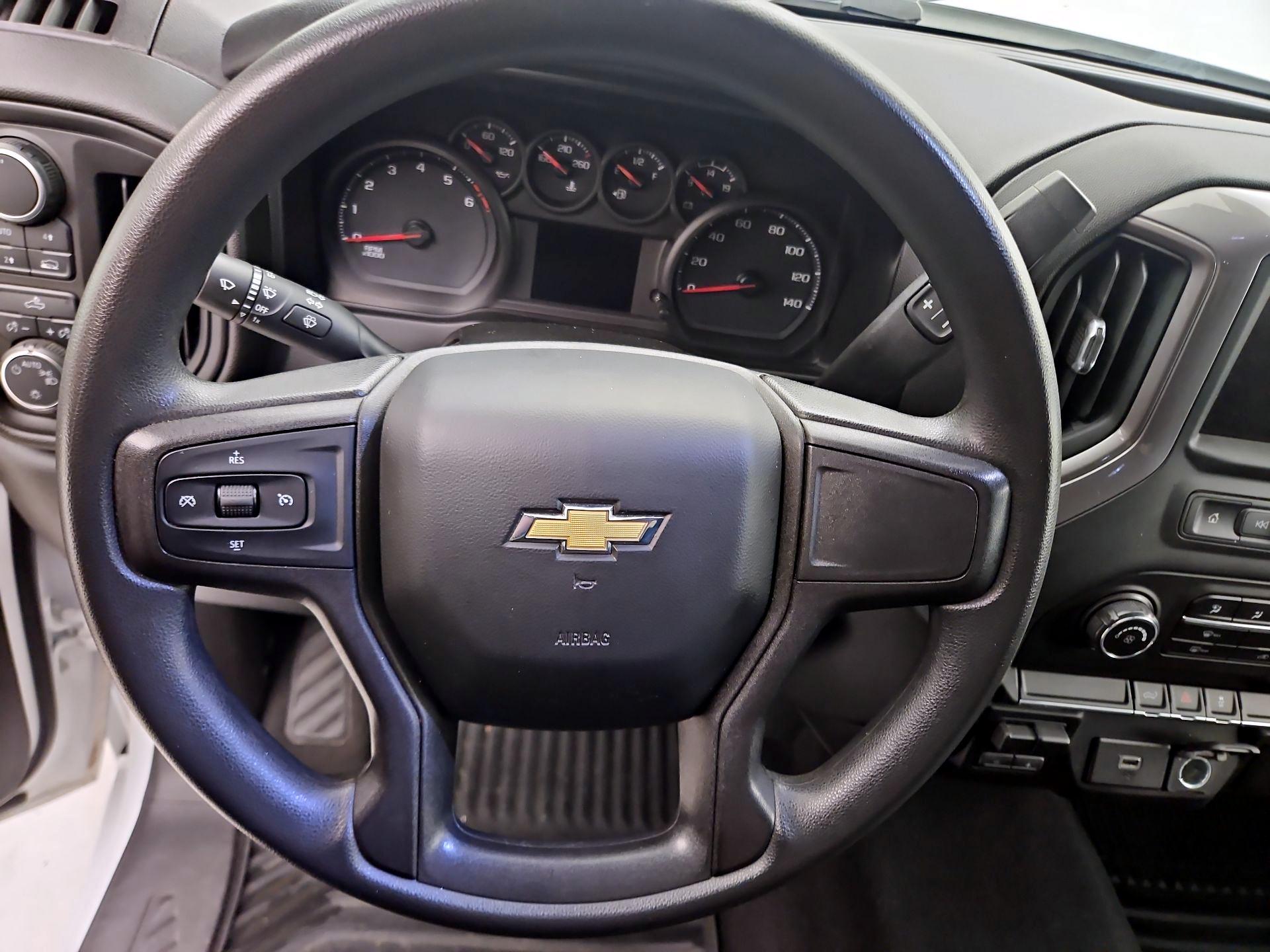 Thumbnail: 2020 Chevrolet Silverado 1500 - 10