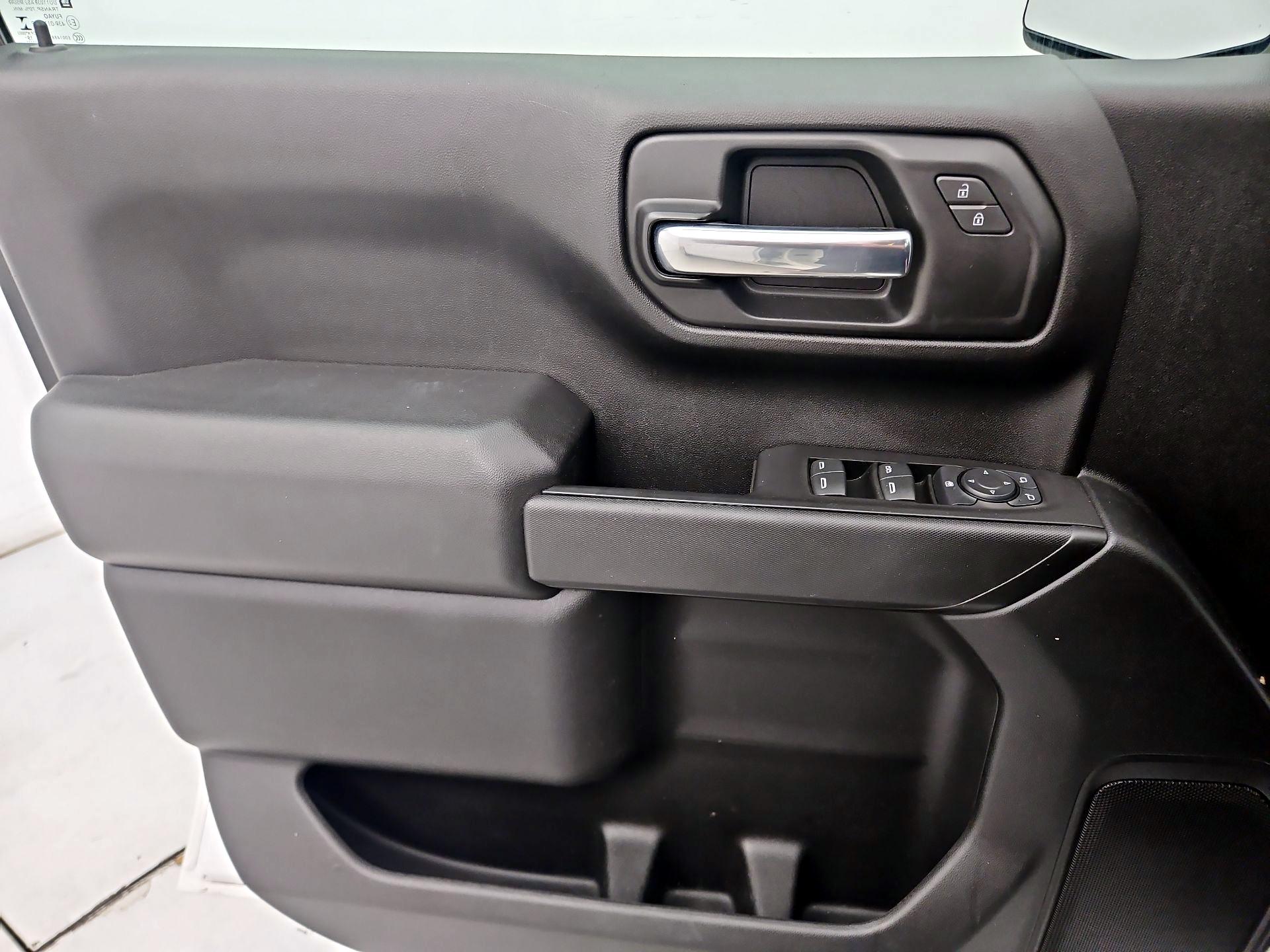 Thumbnail: 2020 Chevrolet Silverado 1500 - 12