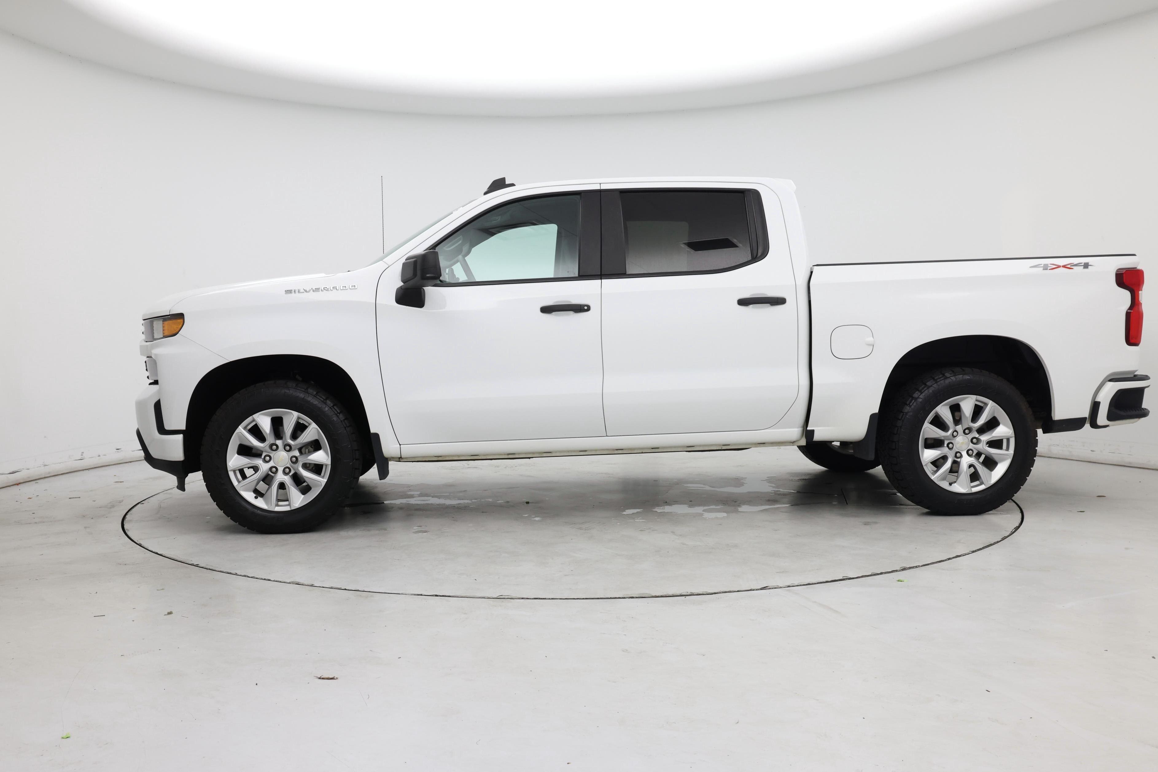 Thumbnail: 2020 Chevrolet Silverado 1500 - 3