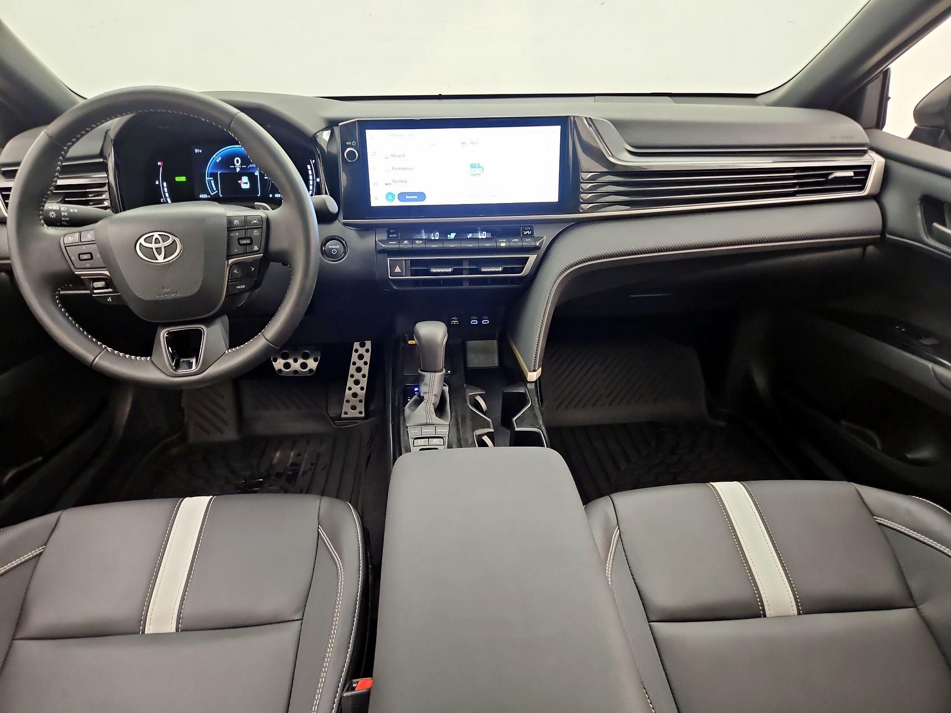 Thumbnail: 2025 Toyota Camry - 9