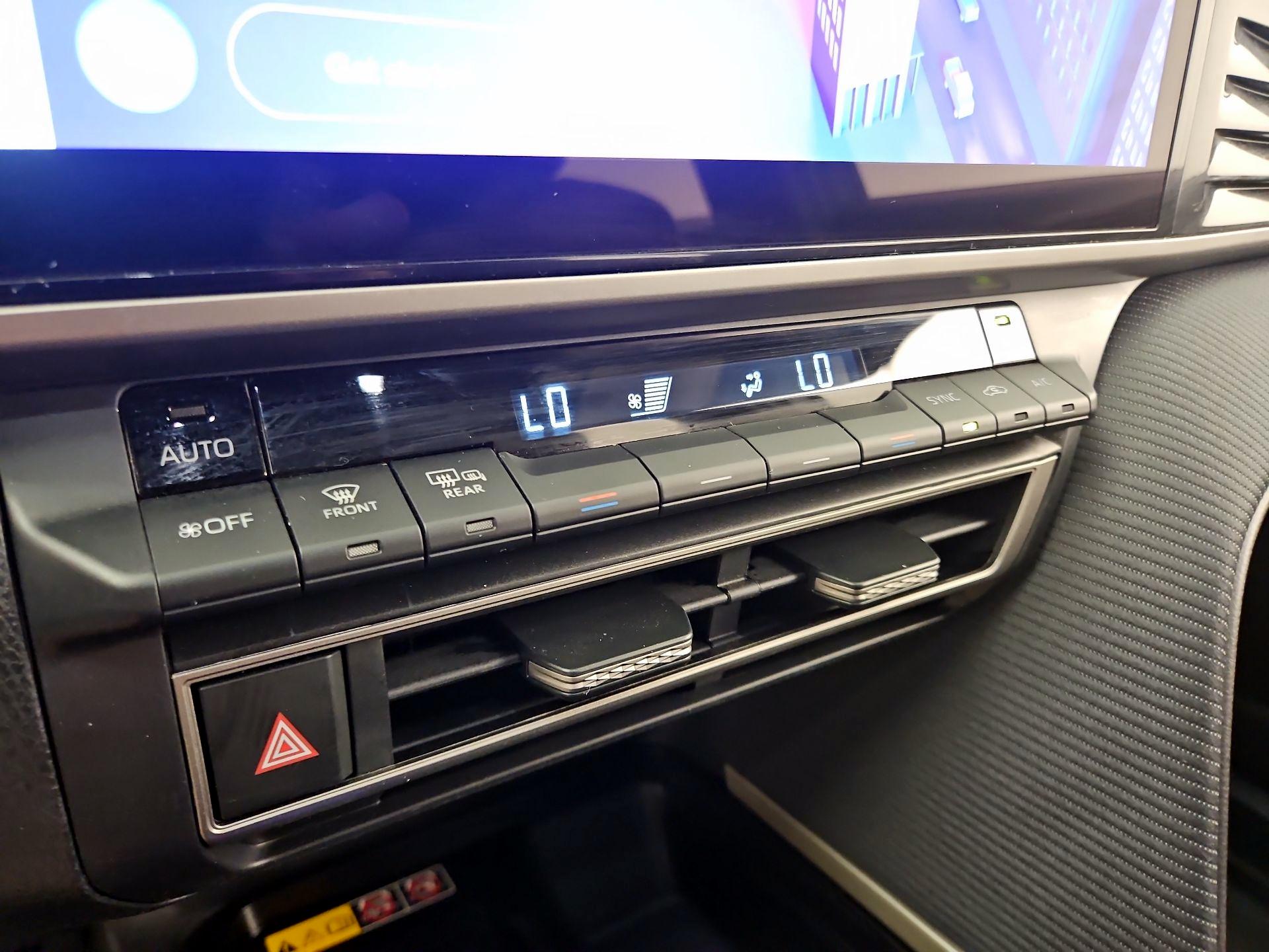 Thumbnail: 2025 Toyota Camry - 16