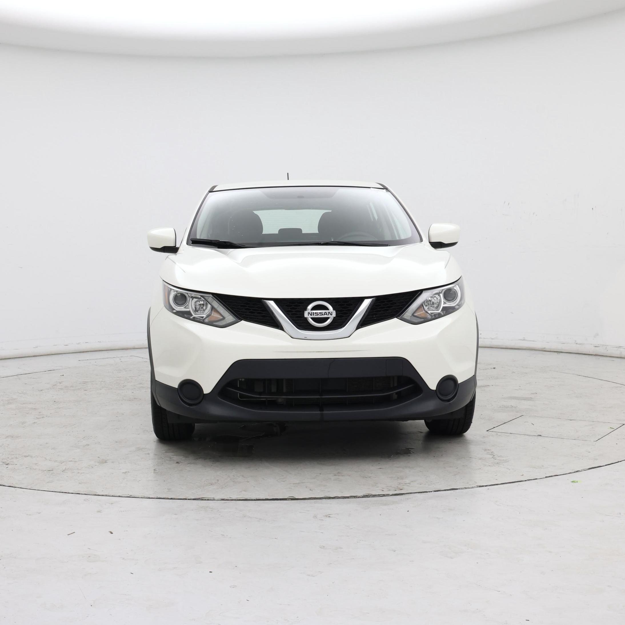 Thumbnail: 2017 Nissan Rogue Sport - 5