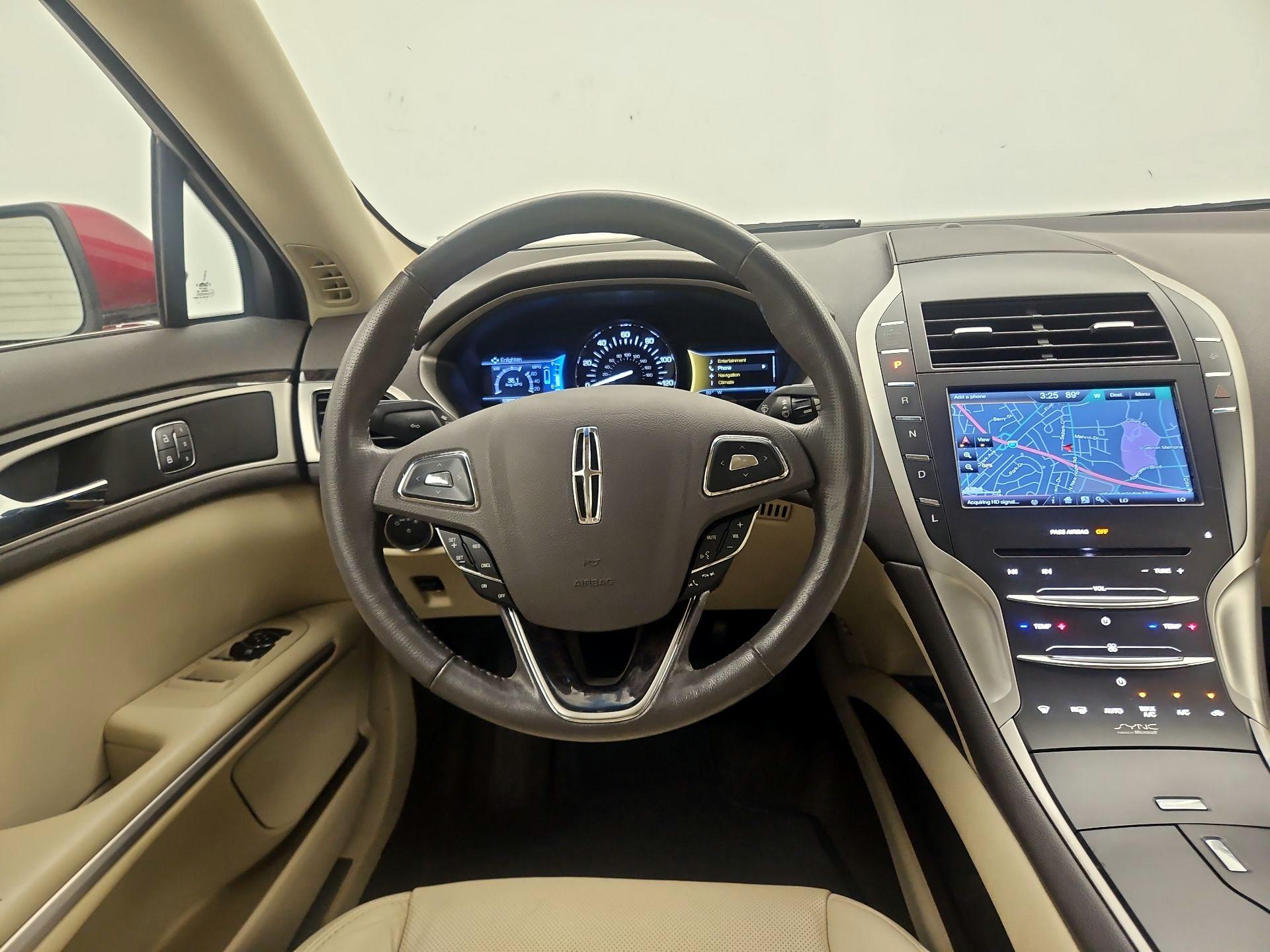 Thumbnail: 2014 Lincoln MKZ - 10