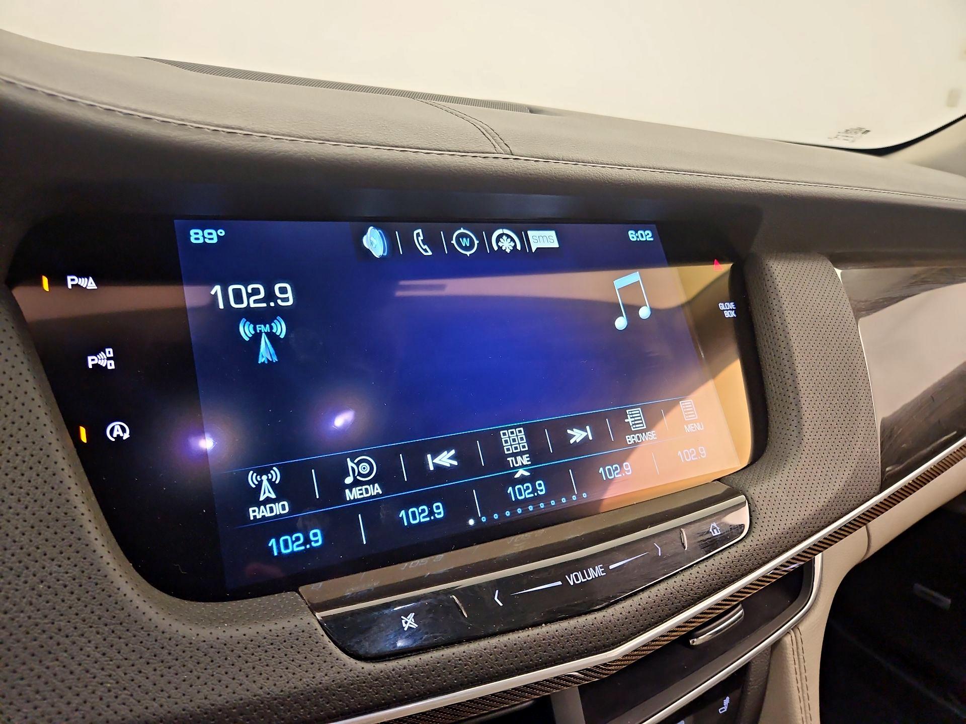 Thumbnail: 2016 Cadillac CT6 - 15