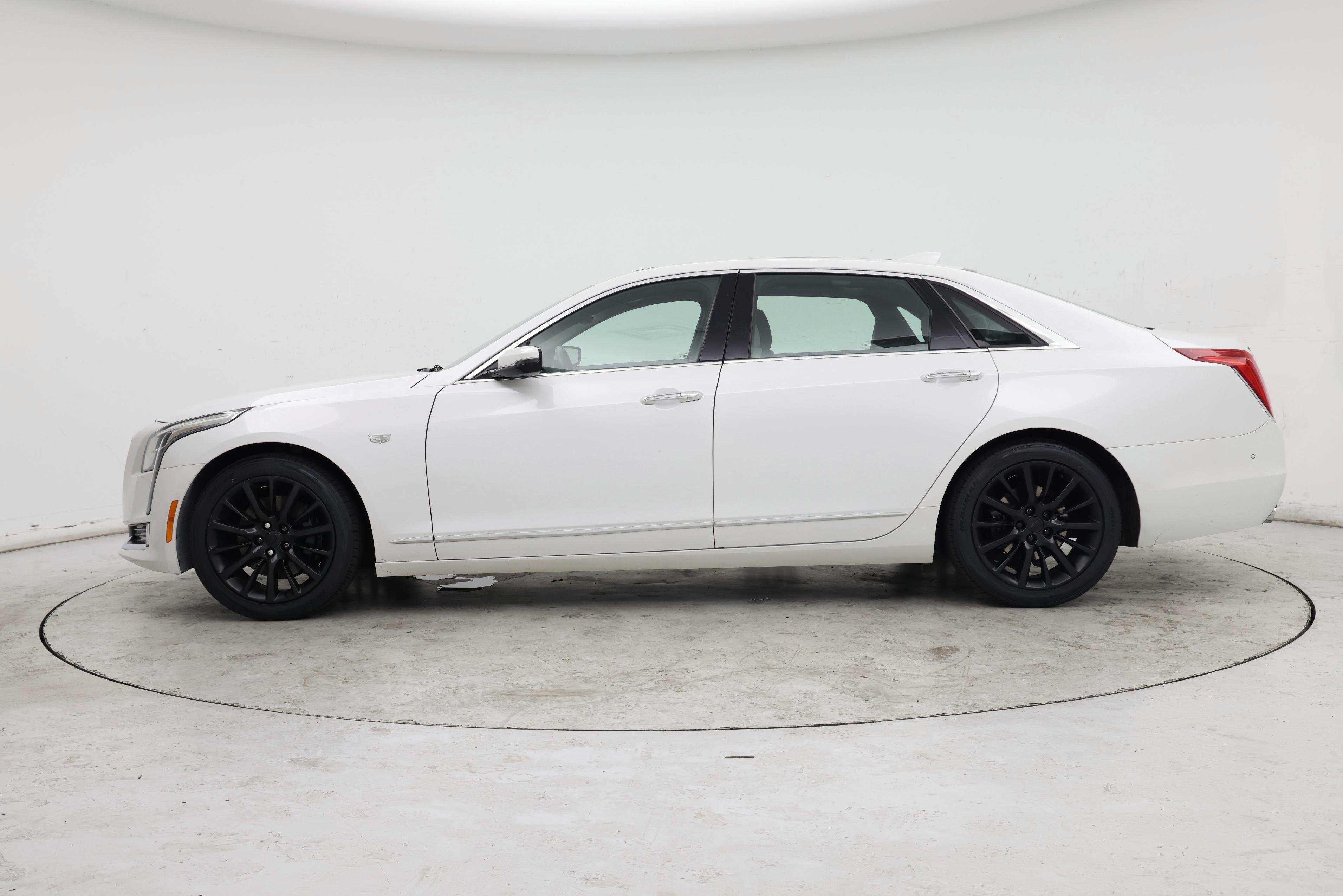 Thumbnail: 2016 Cadillac CT6 - 3