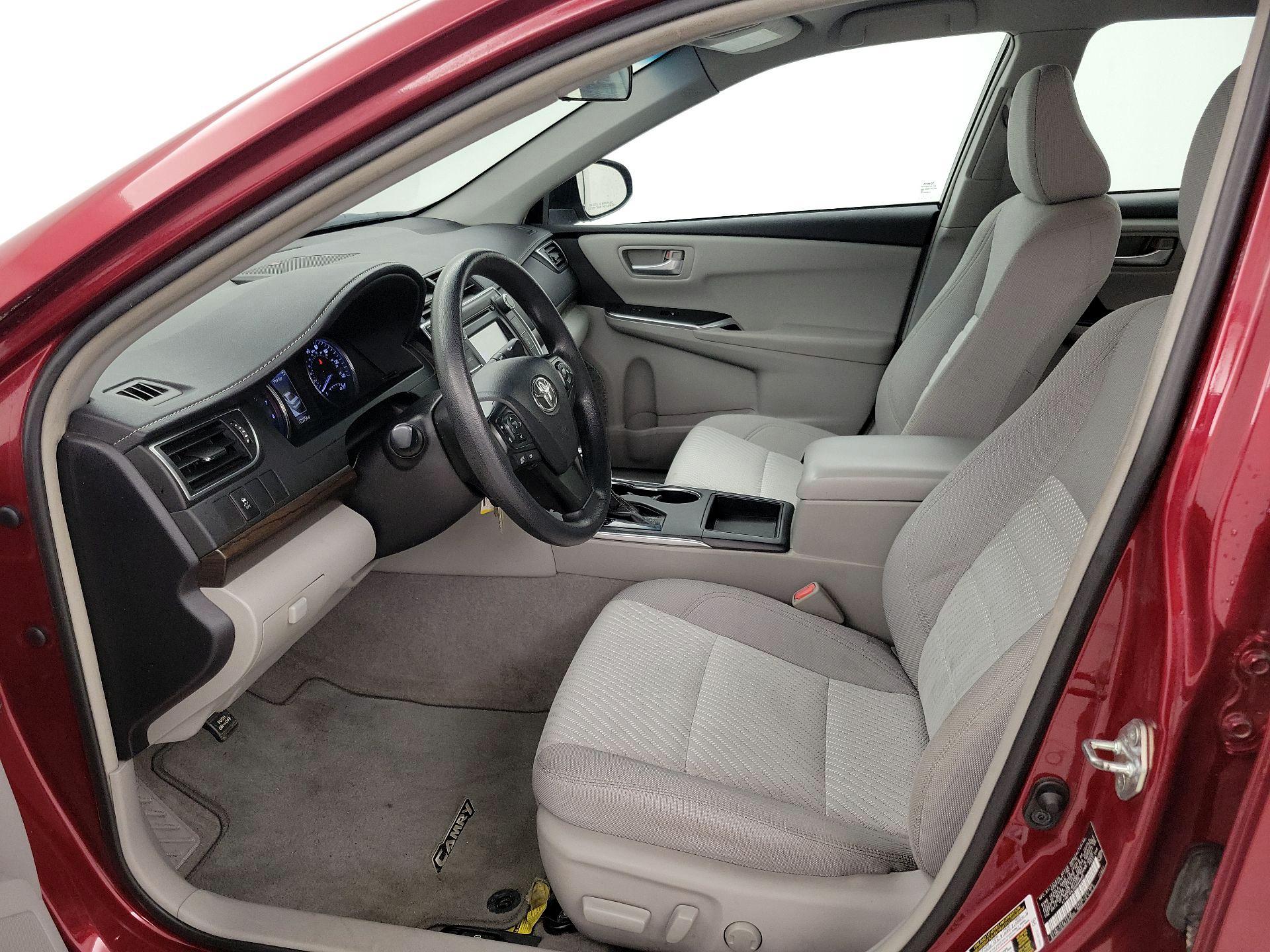 Thumbnail: 2016 Toyota Camry - 11