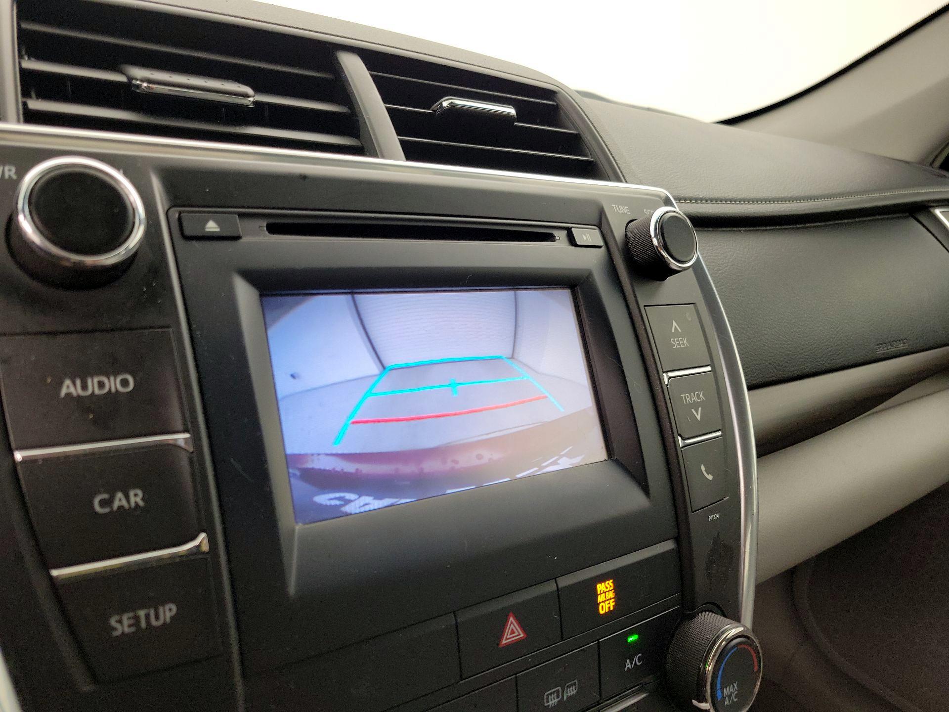 Thumbnail: 2016 Toyota Camry - 14