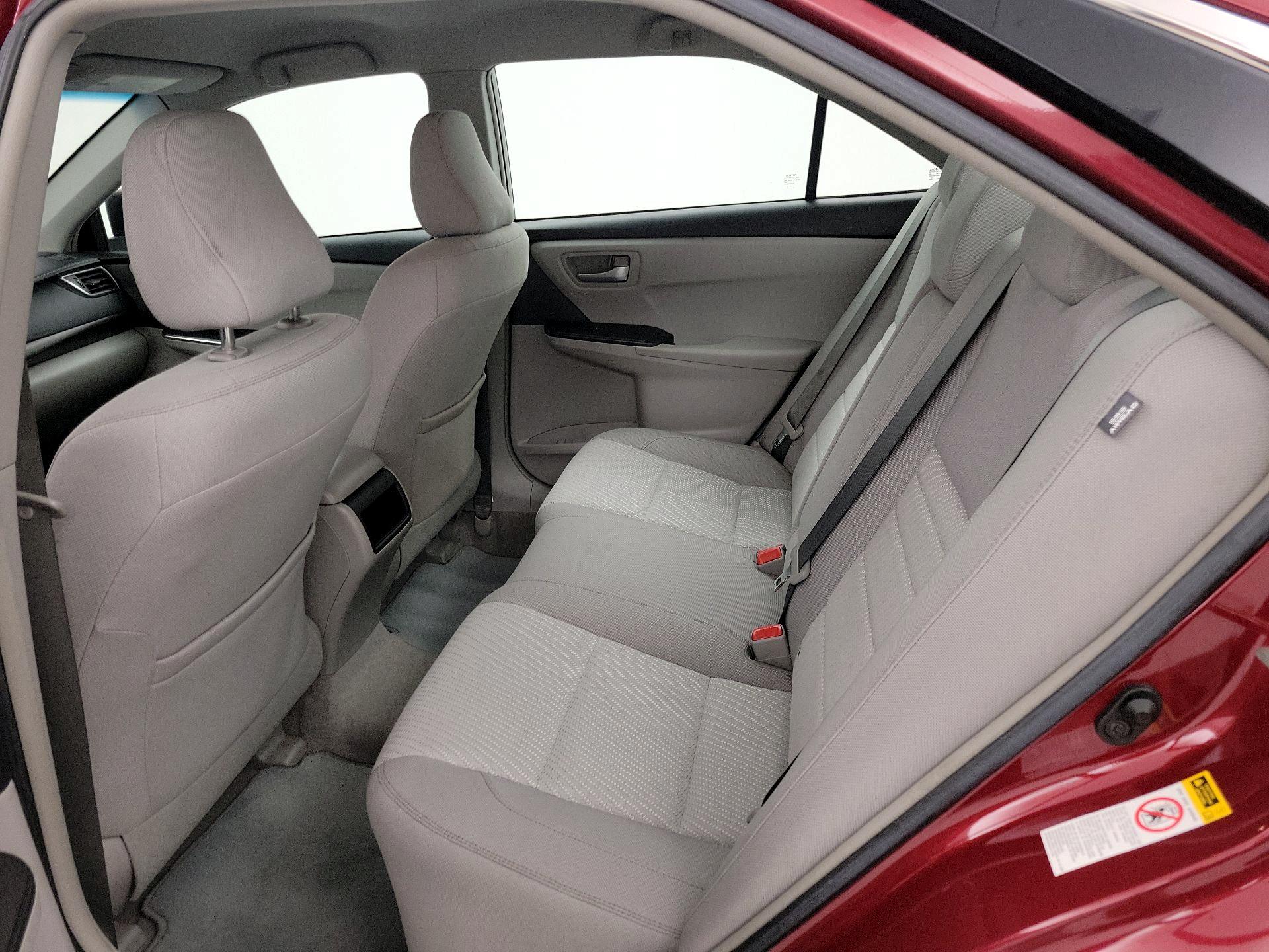 Thumbnail: 2016 Toyota Camry - 19