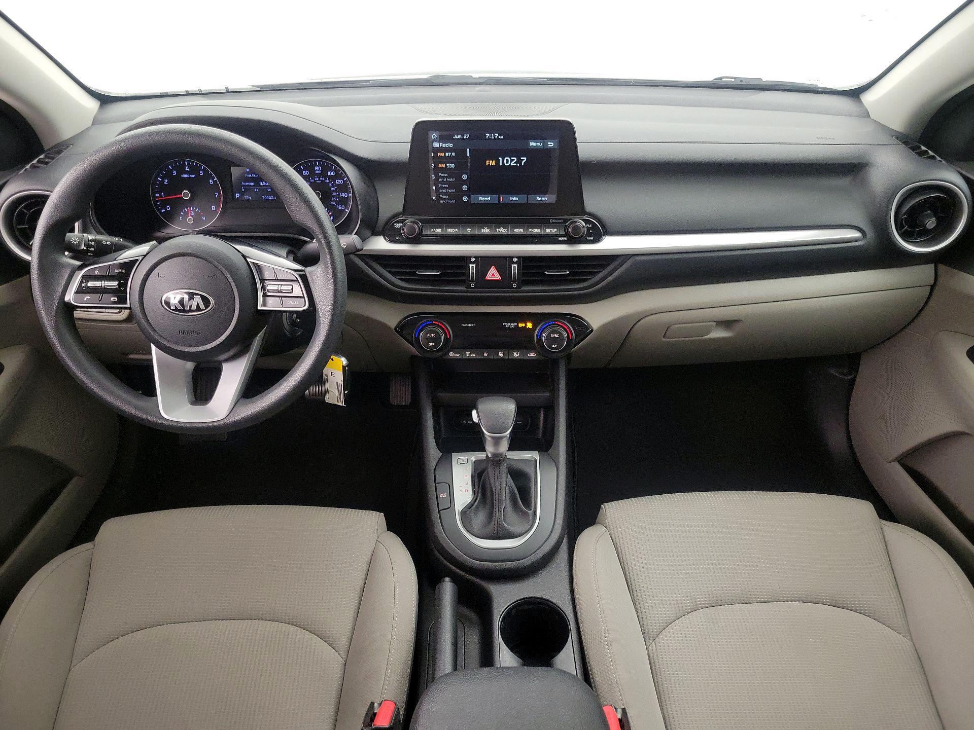 Thumbnail: 2019 Kia Forte - 9