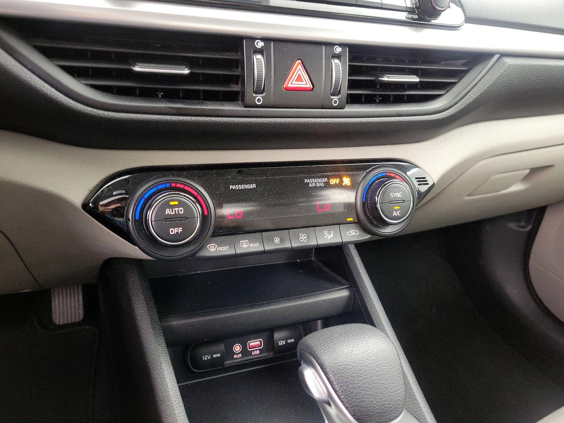 Thumbnail: 2019 Kia Forte - 16