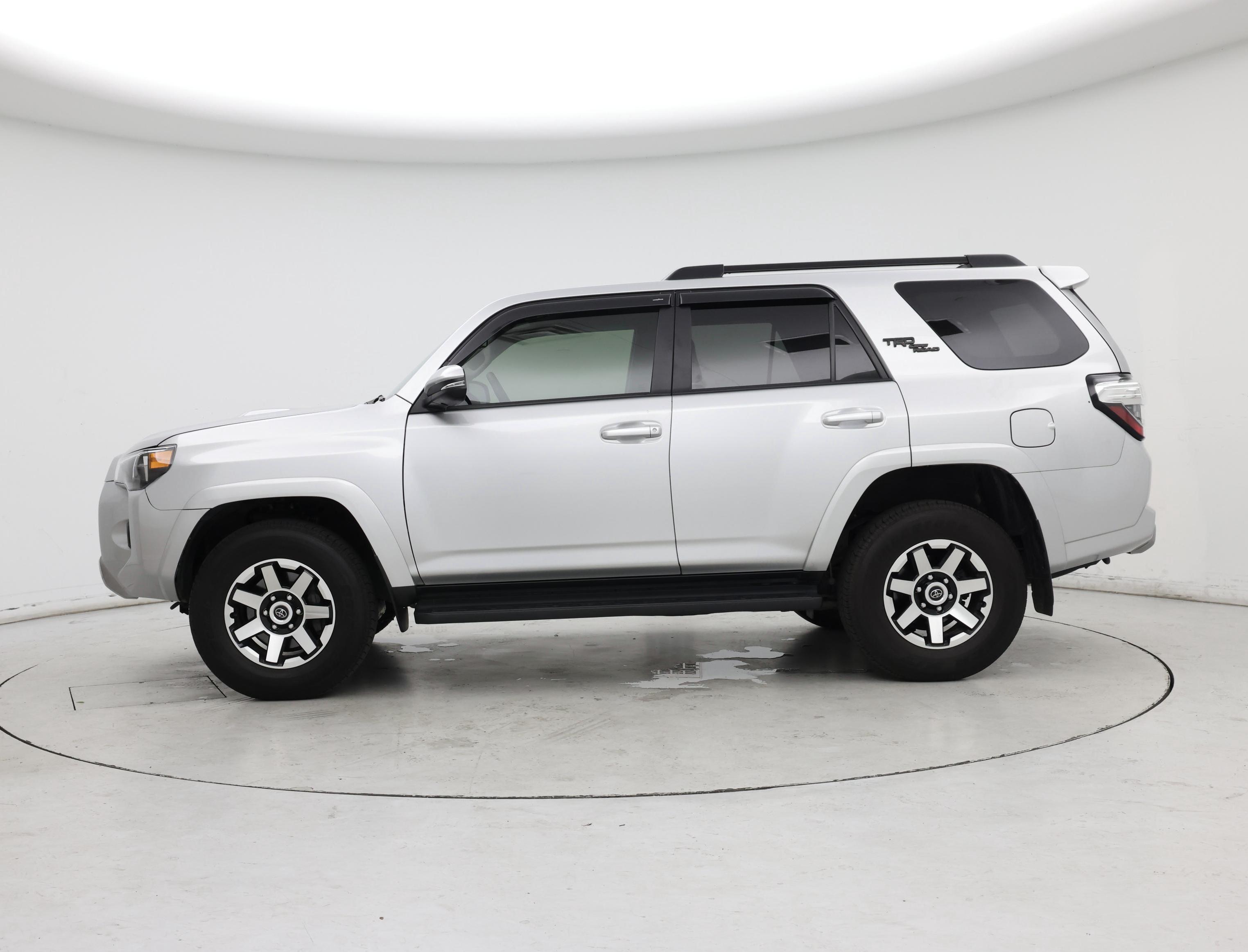 Thumbnail: 2022 Toyota 4Runner - 3
