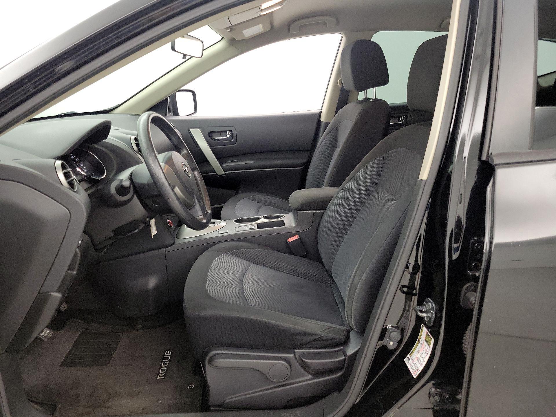 Thumbnail: 2013 Nissan Rogue - 11