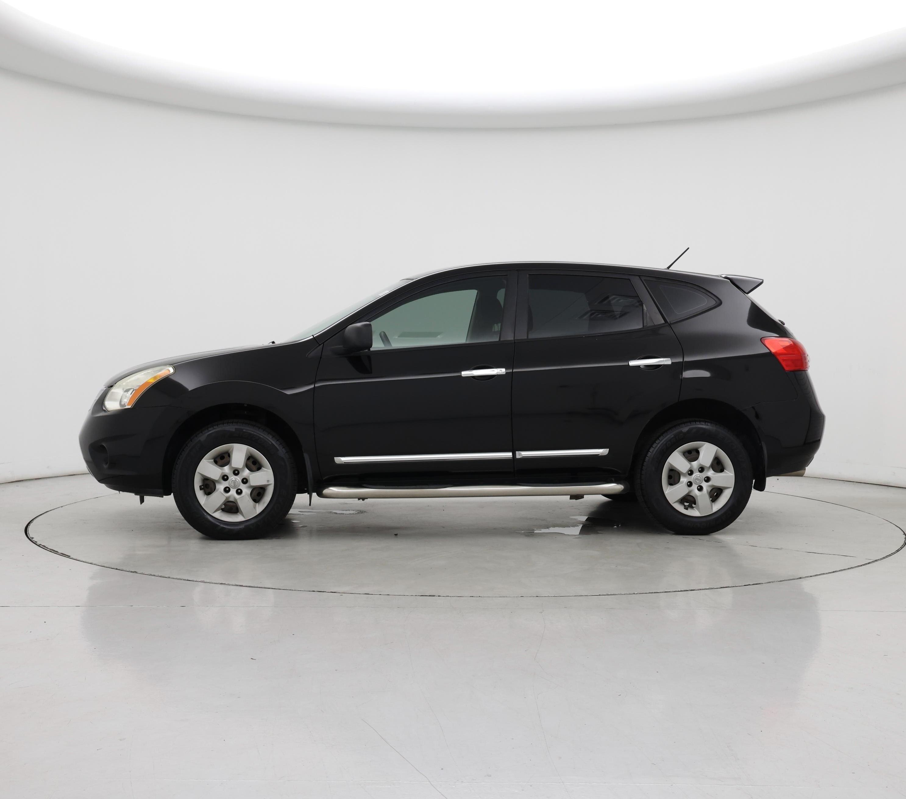 Thumbnail: 2013 Nissan Rogue - 3