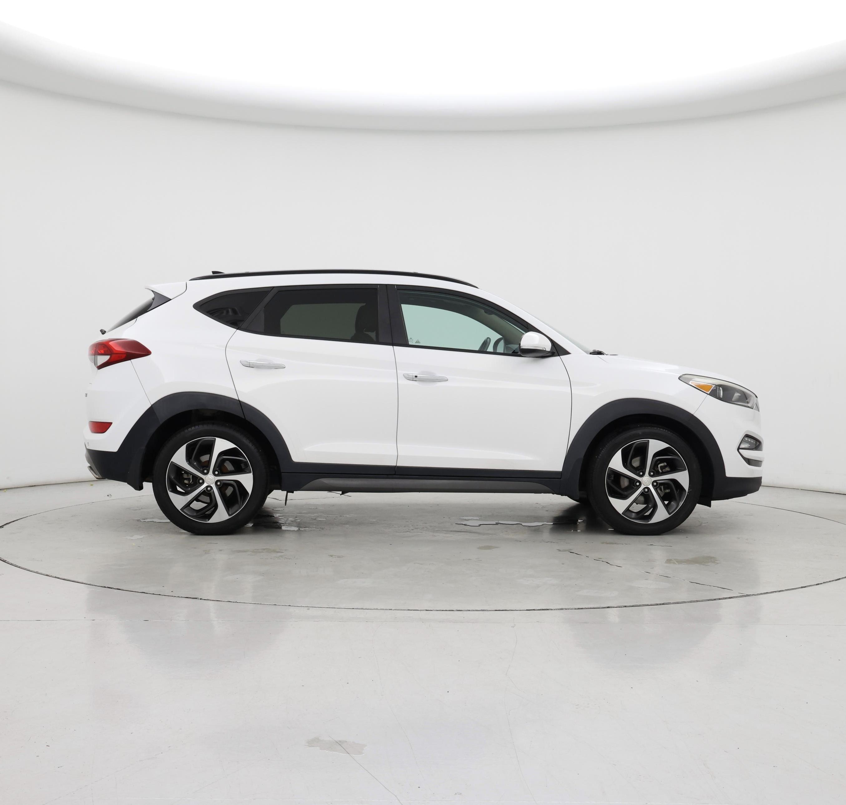 Thumbnail: 2016 Hyundai Tucson - 7