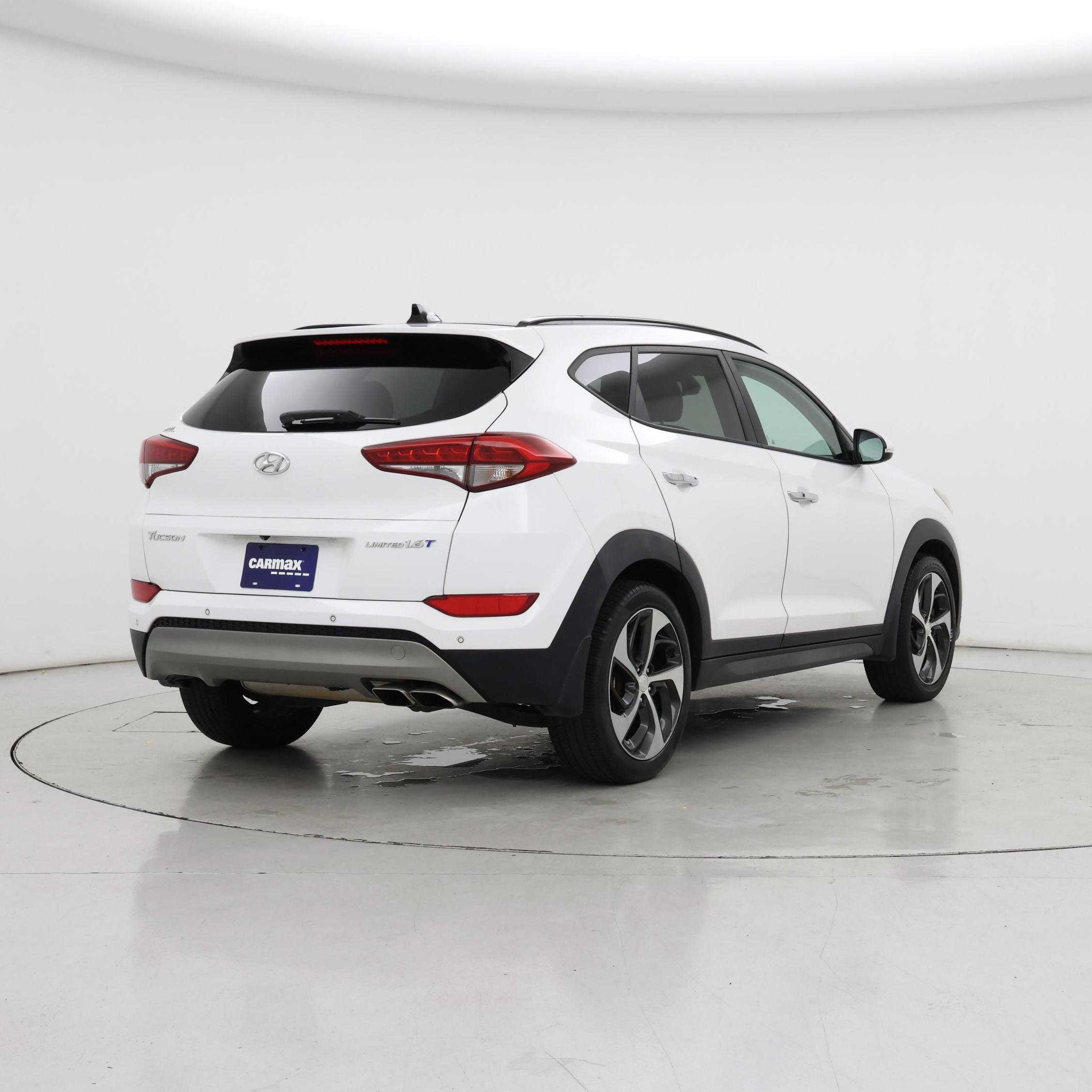 Thumbnail: 2016 Hyundai Tucson - 8