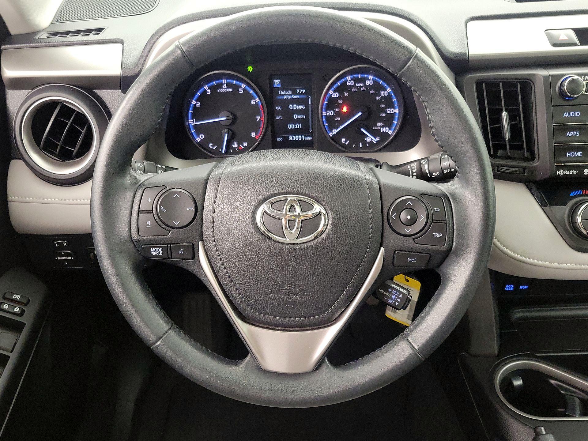 Thumbnail: 2017 Toyota RAV4 - 10