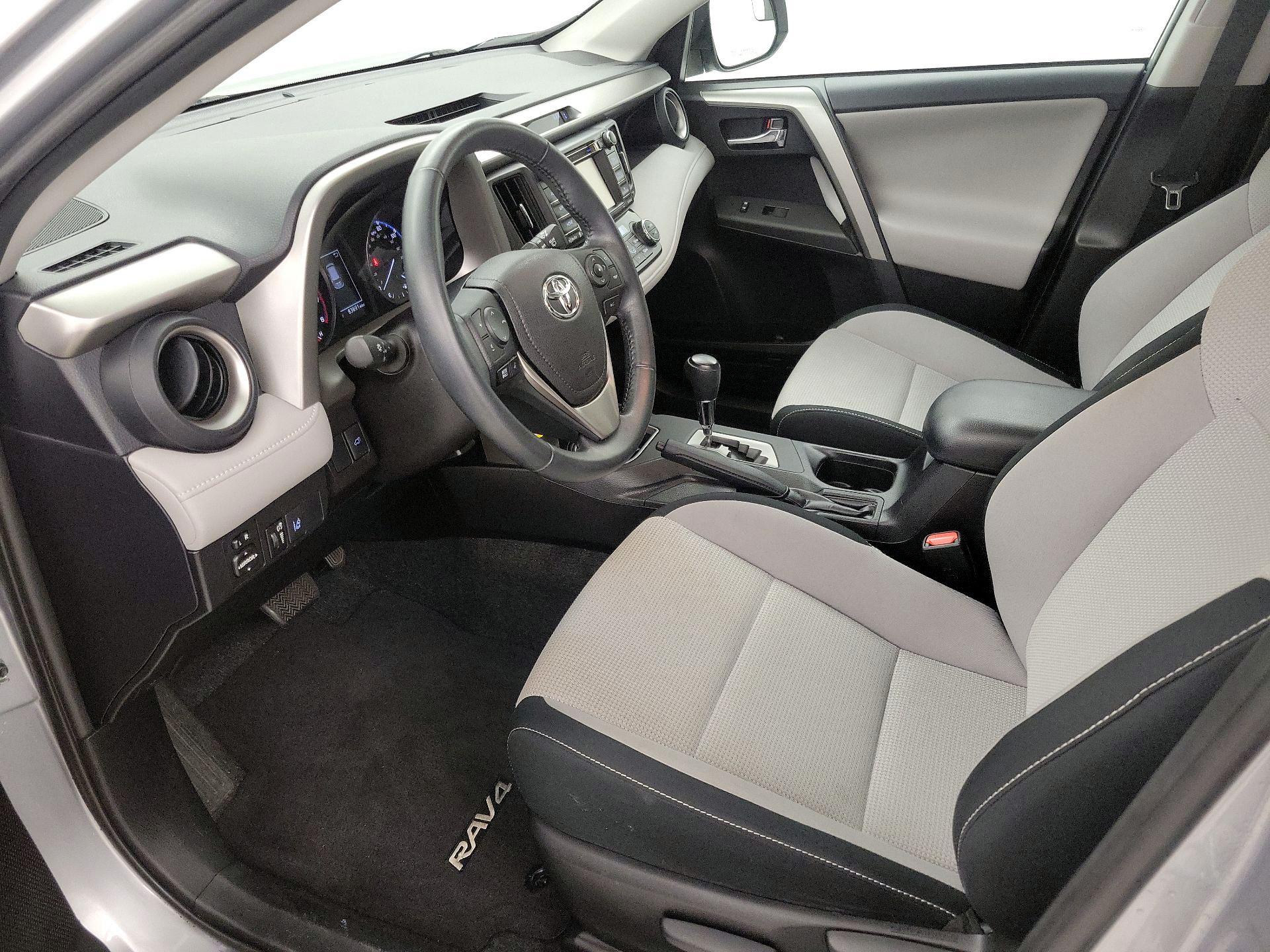 Thumbnail: 2017 Toyota RAV4 - 11