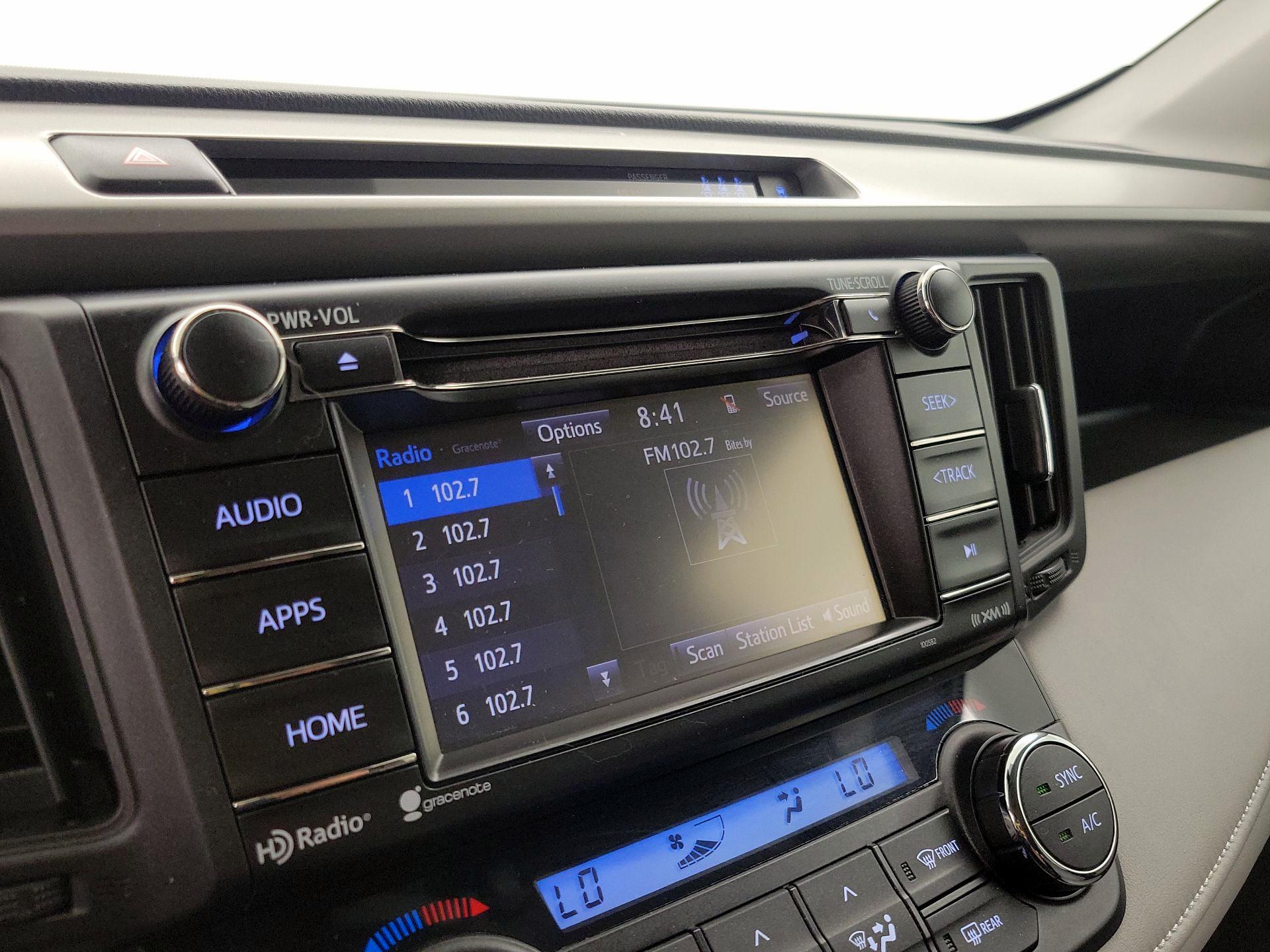 Thumbnail: 2017 Toyota RAV4 - 15