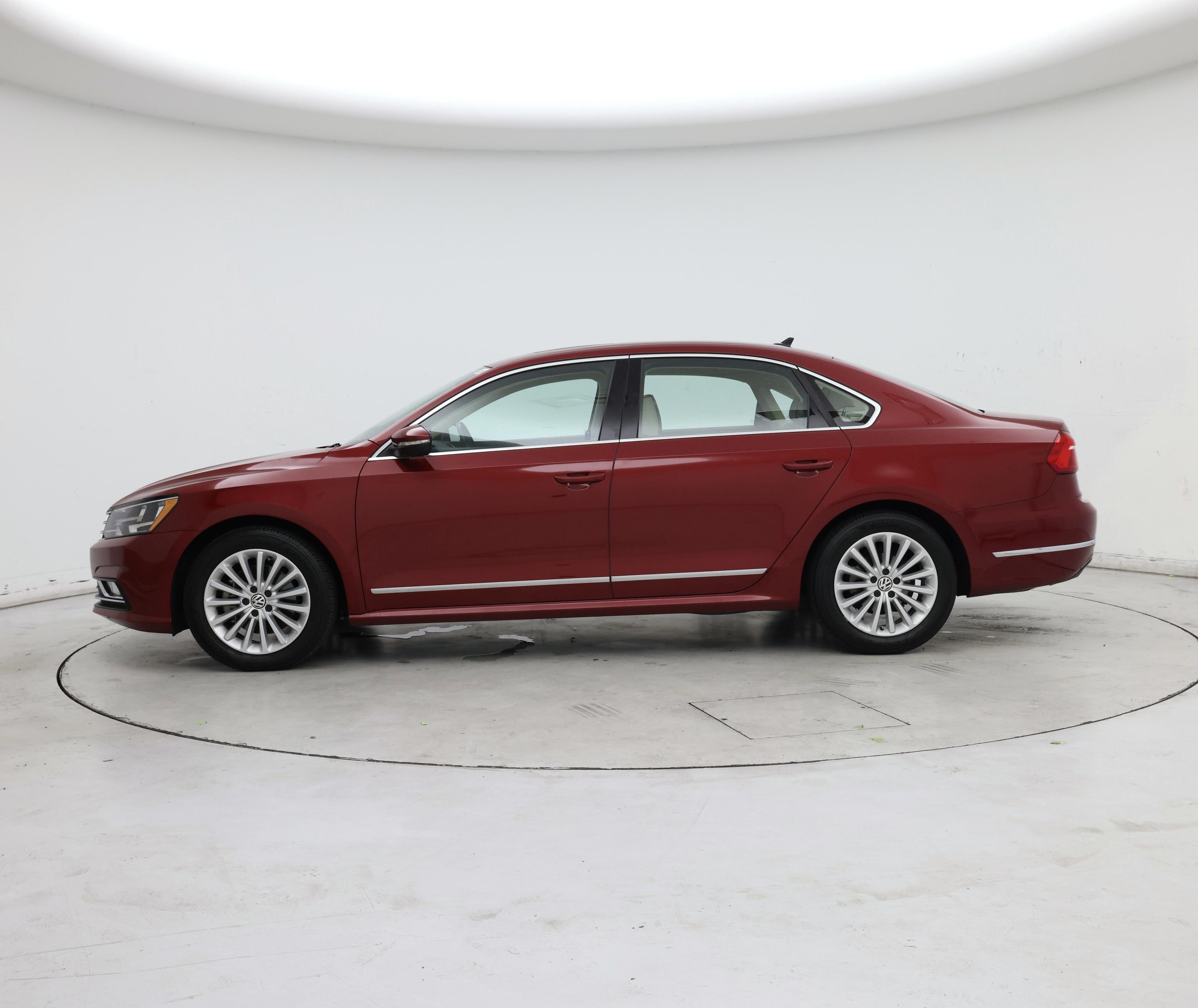 Thumbnail: 2016 Volkswagen Passat - 3