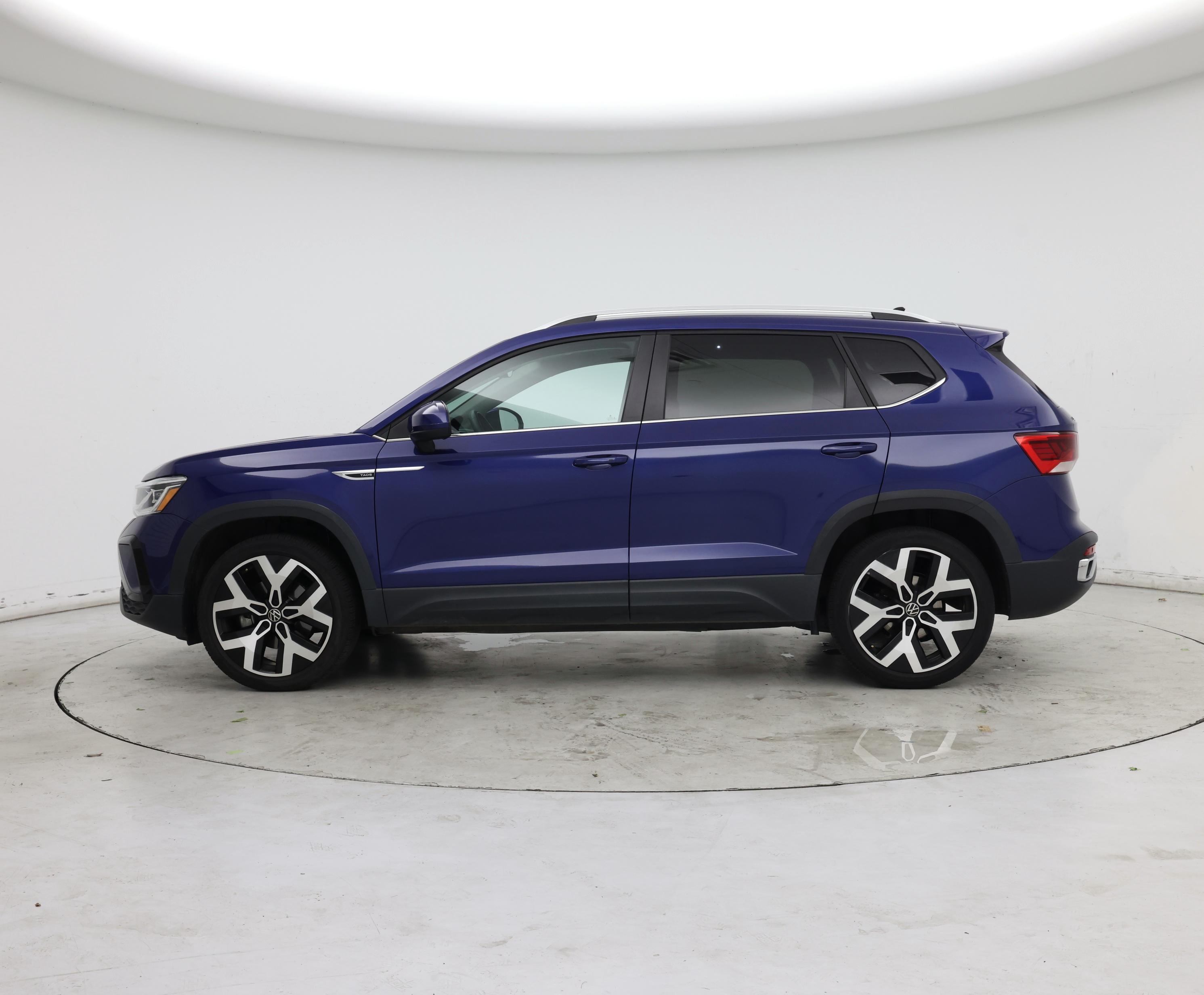 Thumbnail: 2022 Volkswagen Taos - 3