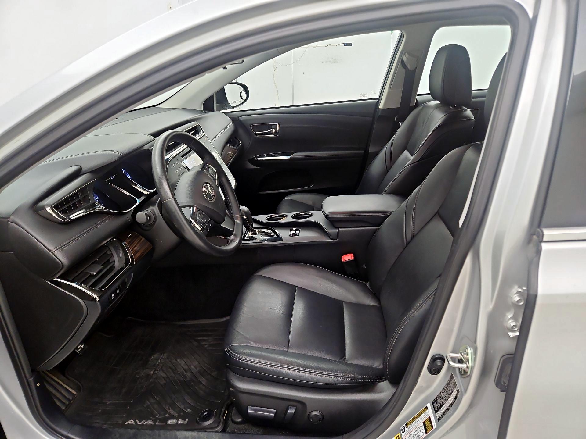 Thumbnail: 2014 Toyota Avalon - 11