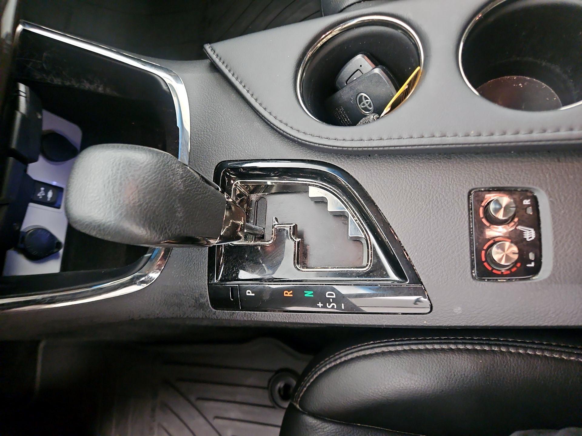 Thumbnail: 2014 Toyota Avalon - 17