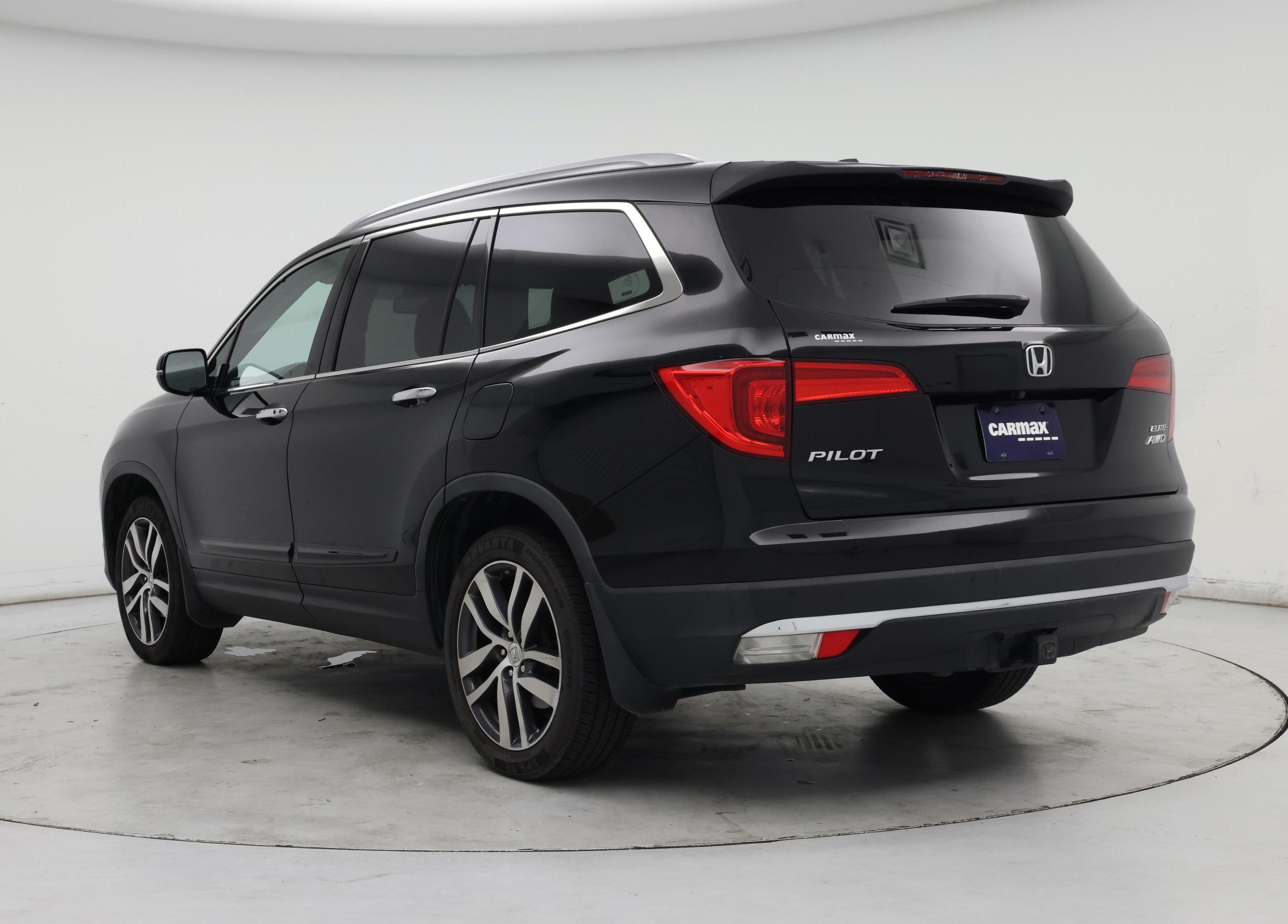Thumbnail: 2017 Honda Pilot - 2