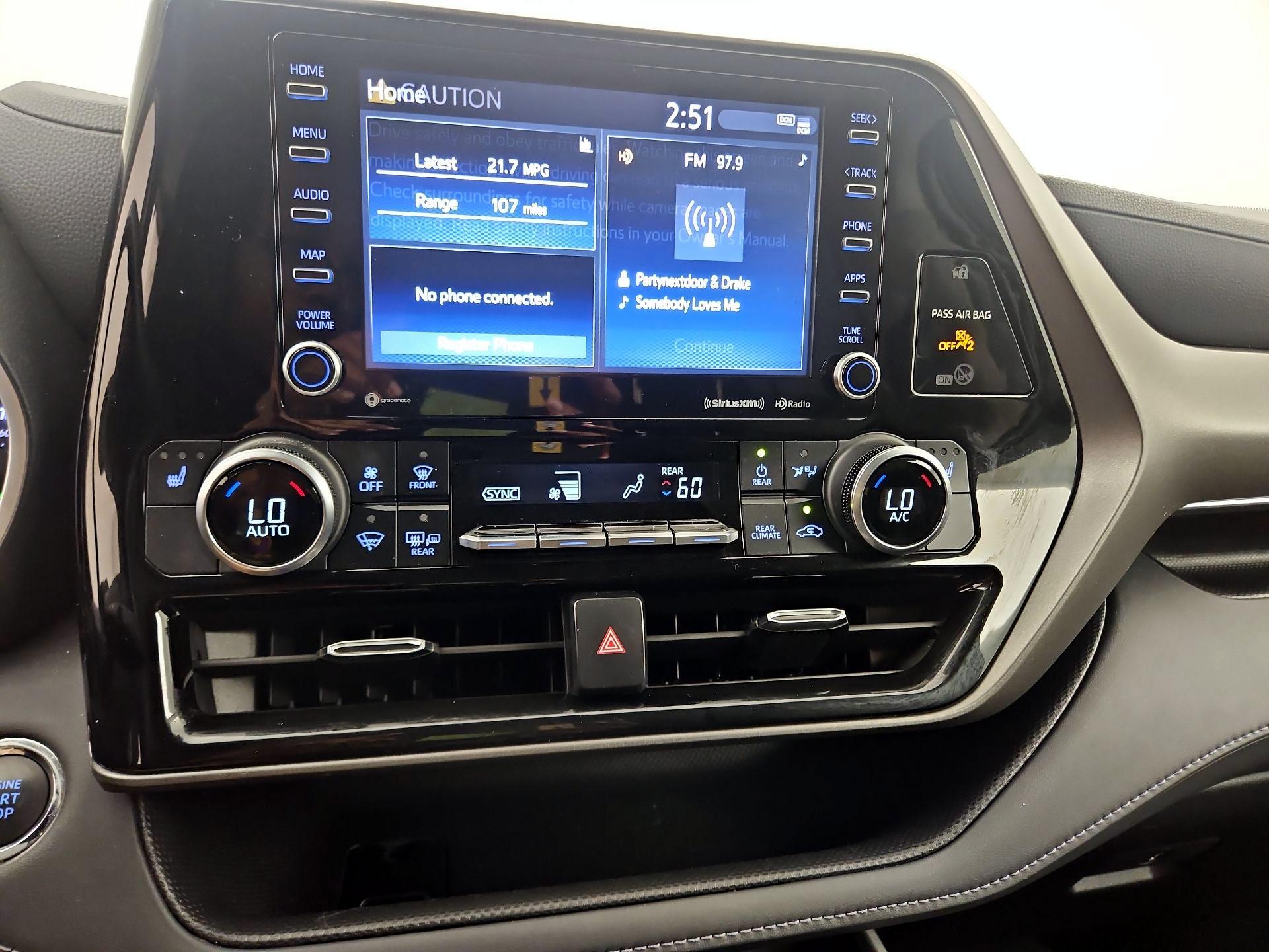Thumbnail: 2022 Toyota Highlander - 16