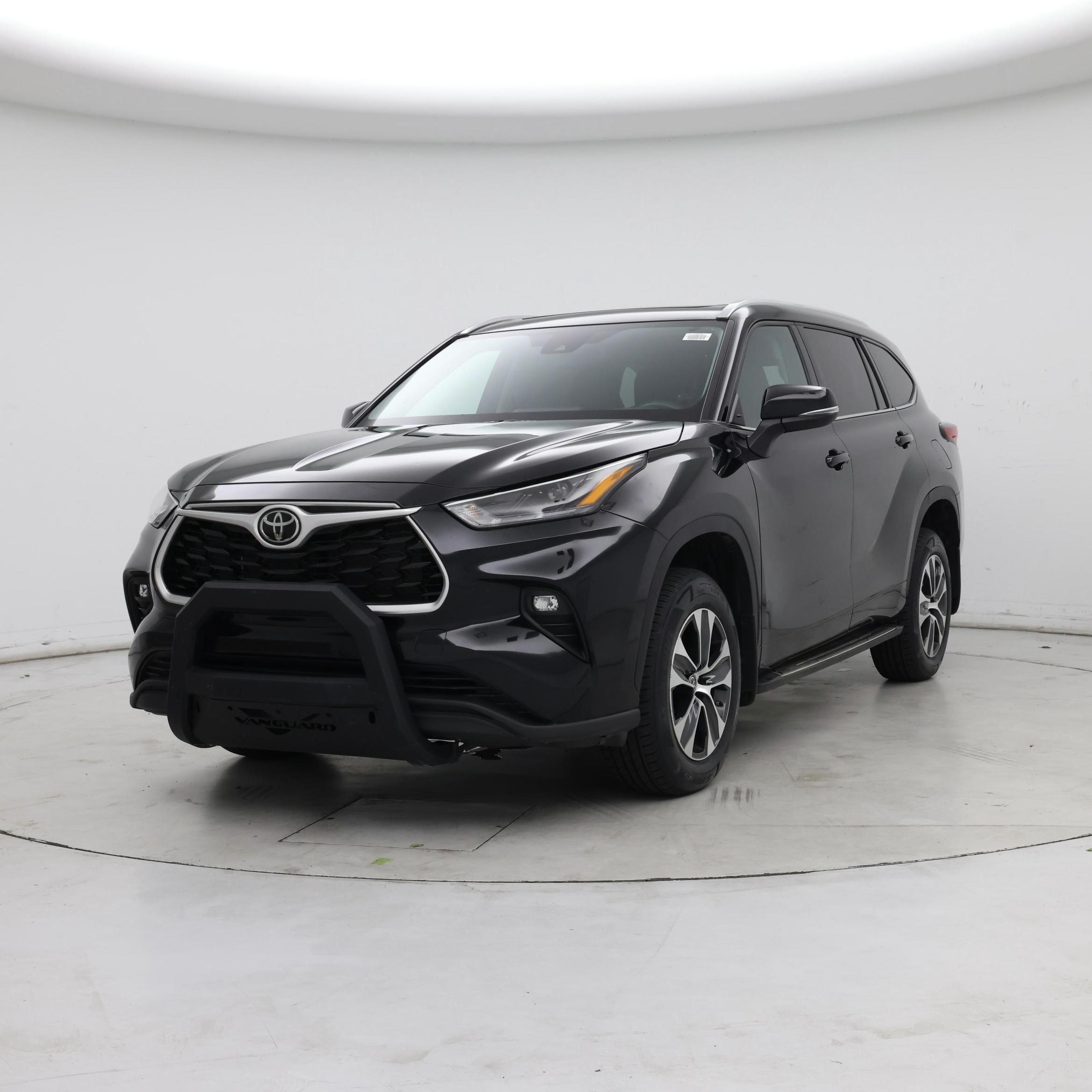 Thumbnail: 2022 Toyota Highlander - 4
