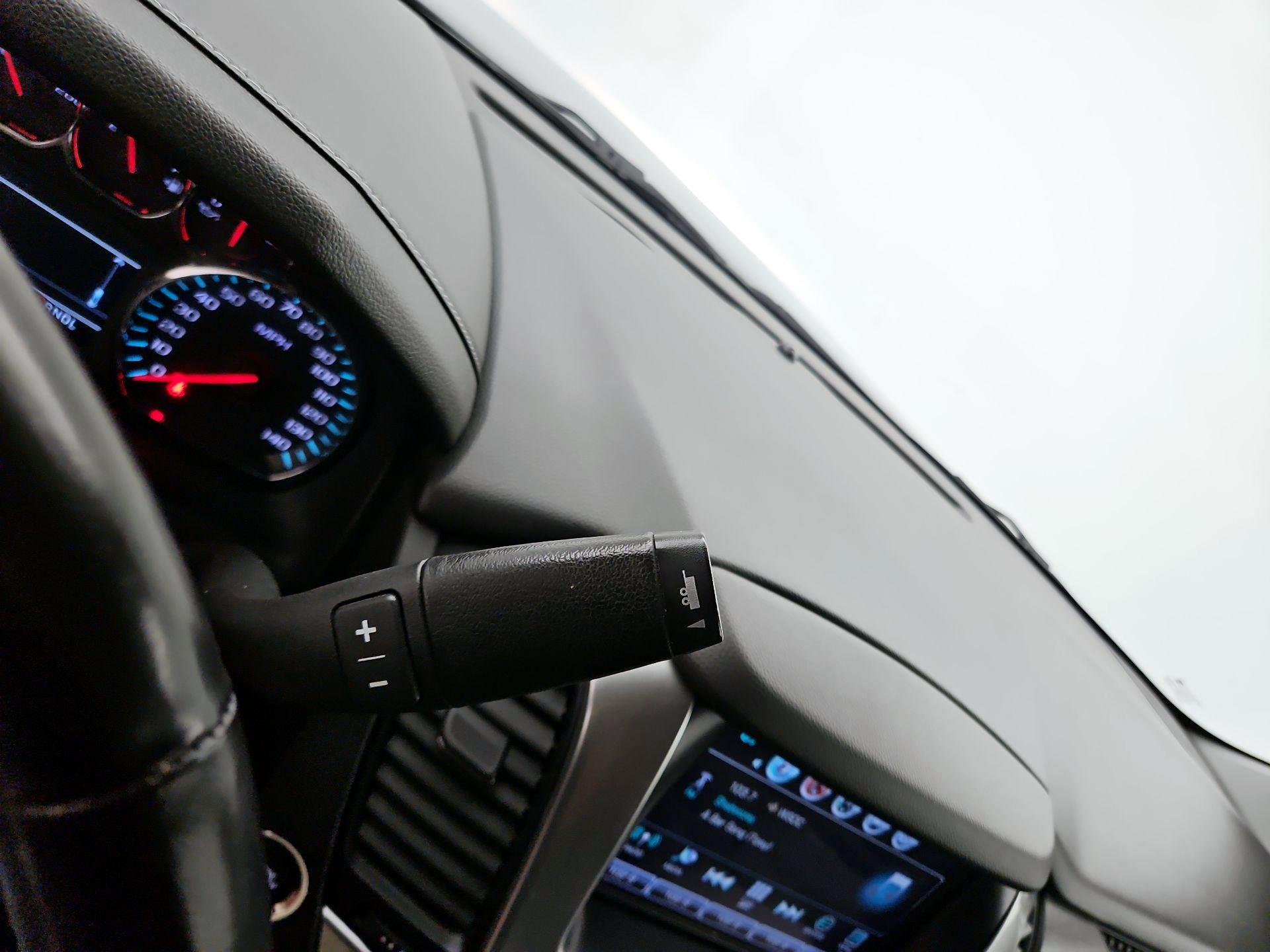 Thumbnail: 2020 Chevrolet Tahoe - 18