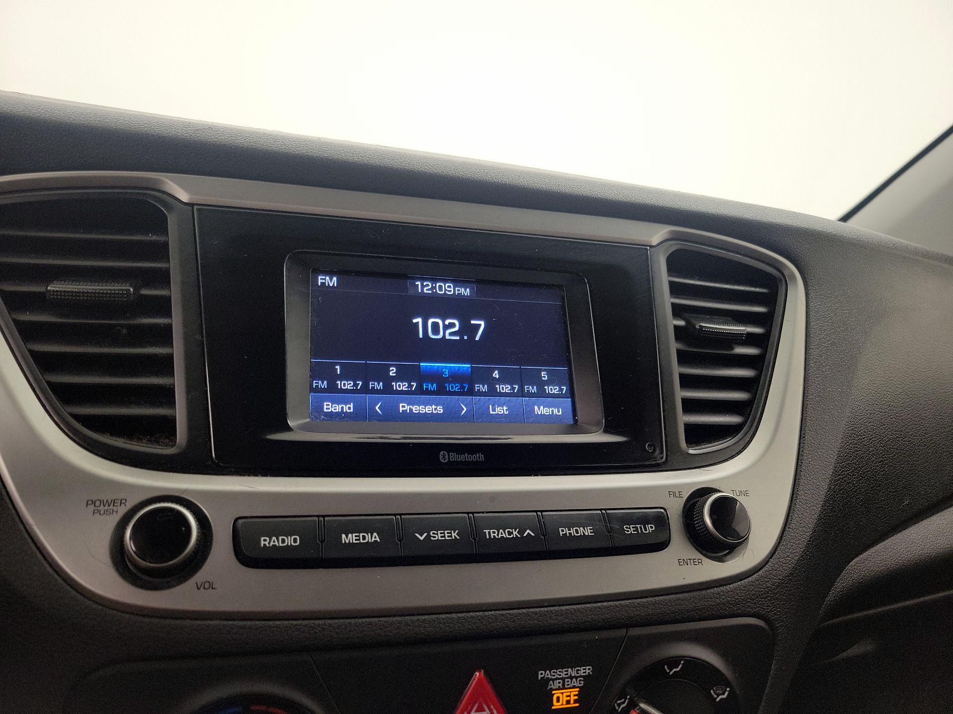 Thumbnail: 2019 Hyundai Accent - 15