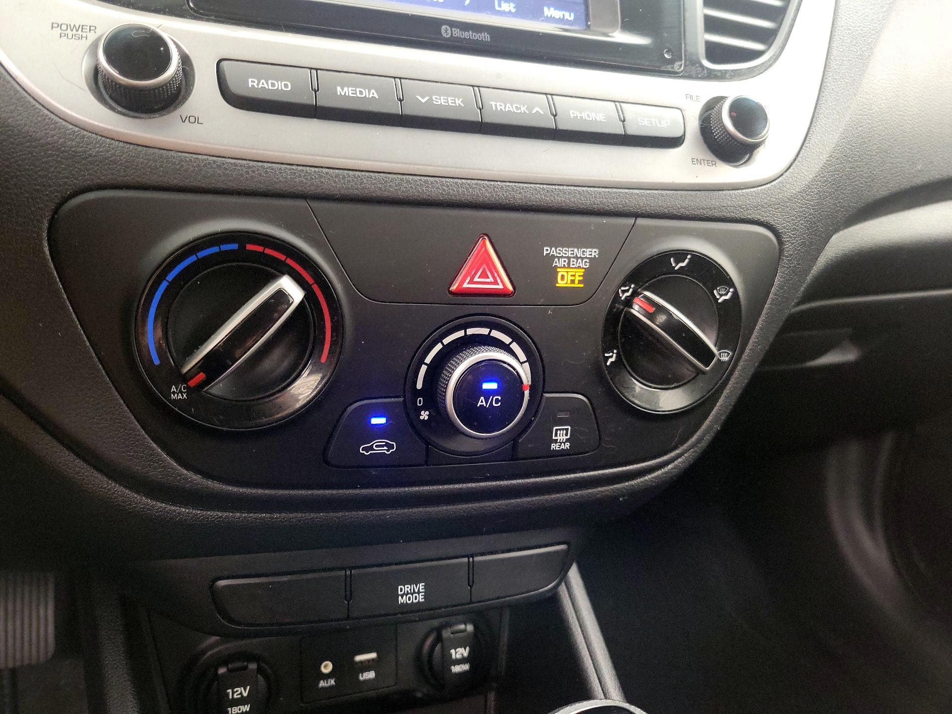 Thumbnail: 2019 Hyundai Accent - 16