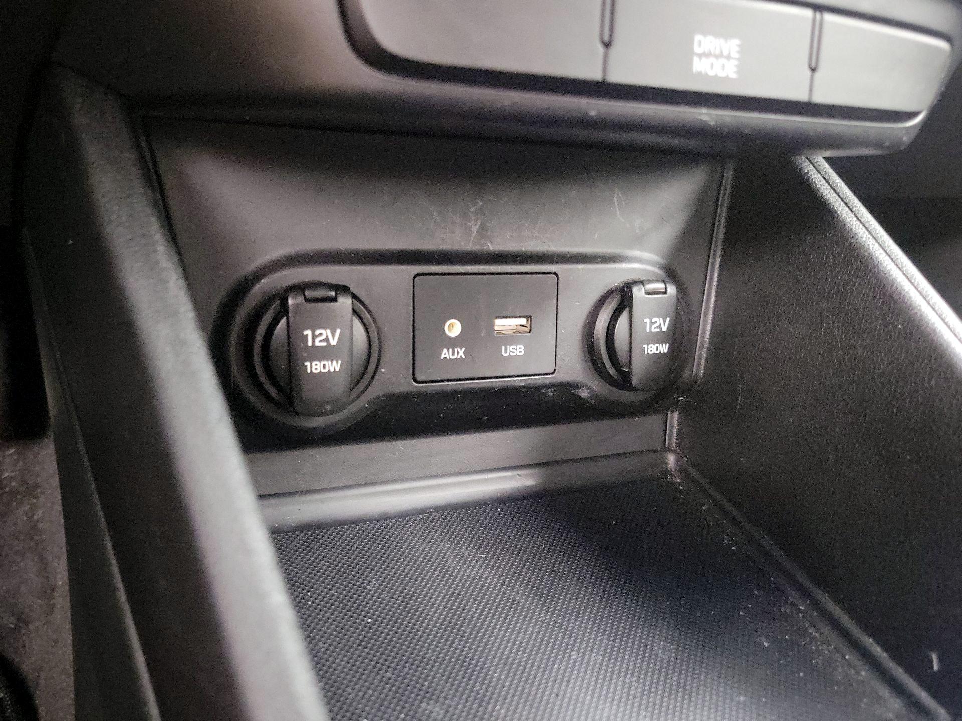 Thumbnail: 2019 Hyundai Accent - 18