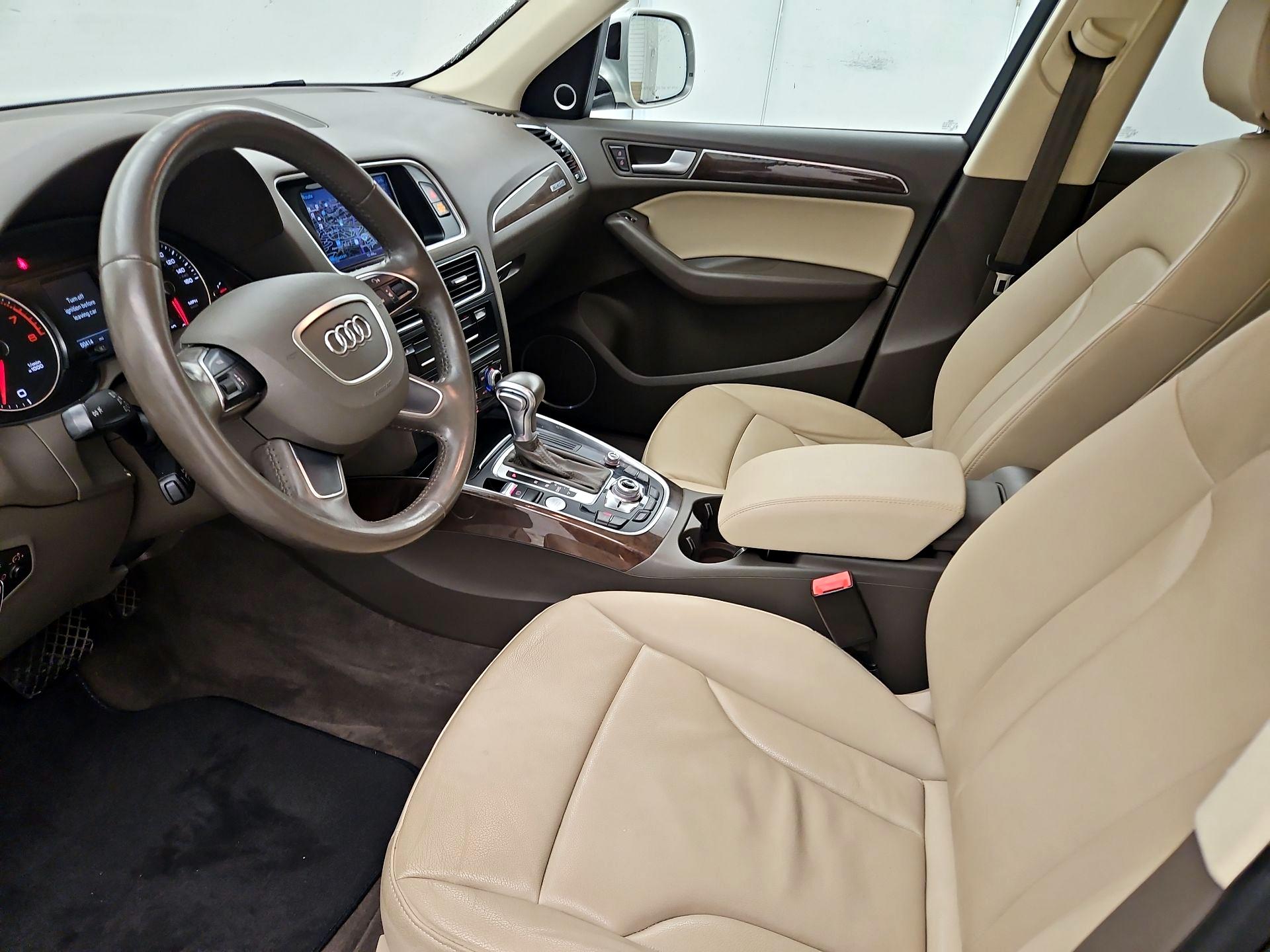 Thumbnail: 2016 Audi Q5 - 11