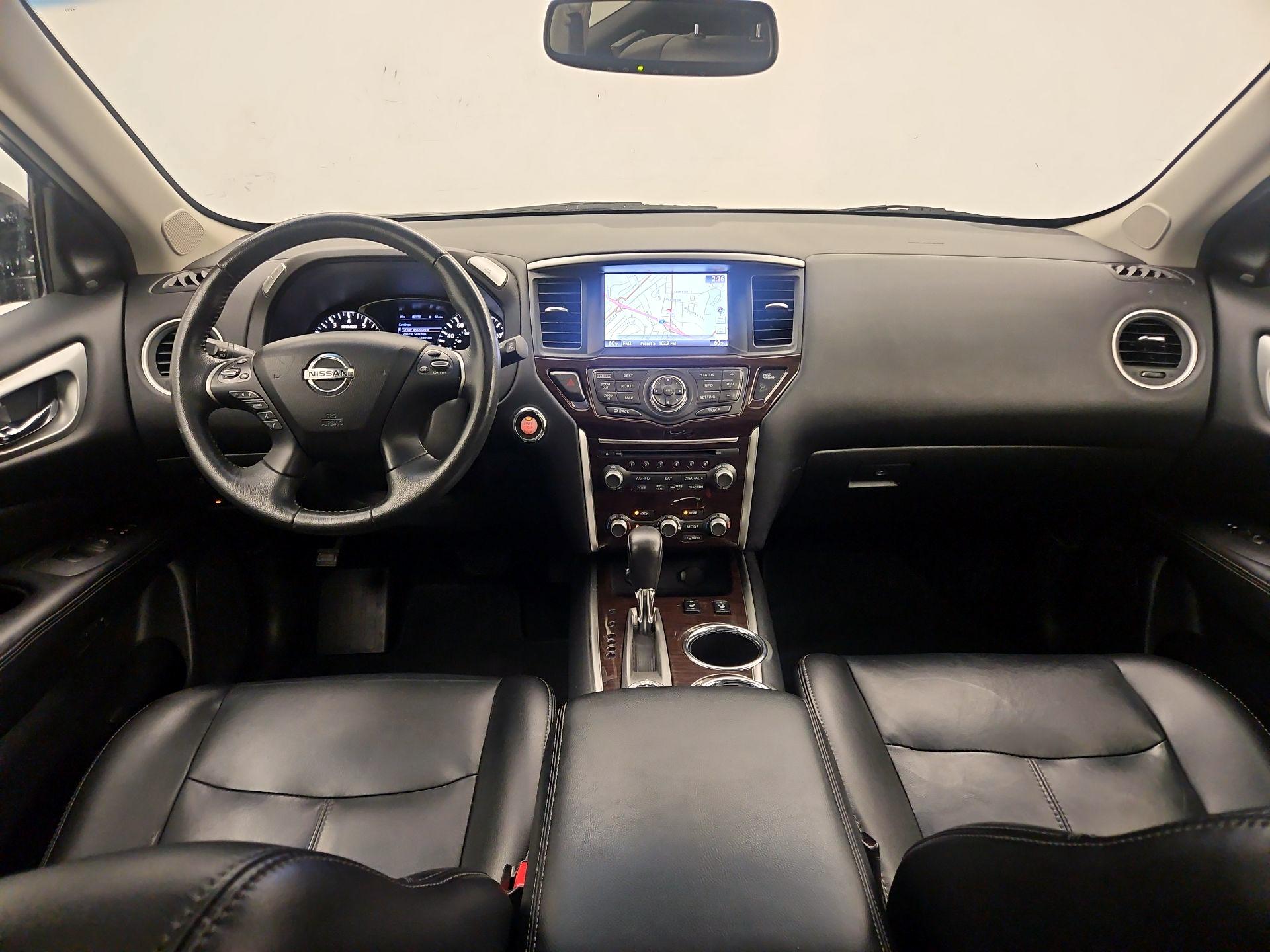 Thumbnail: 2015 Nissan Pathfinder - 9