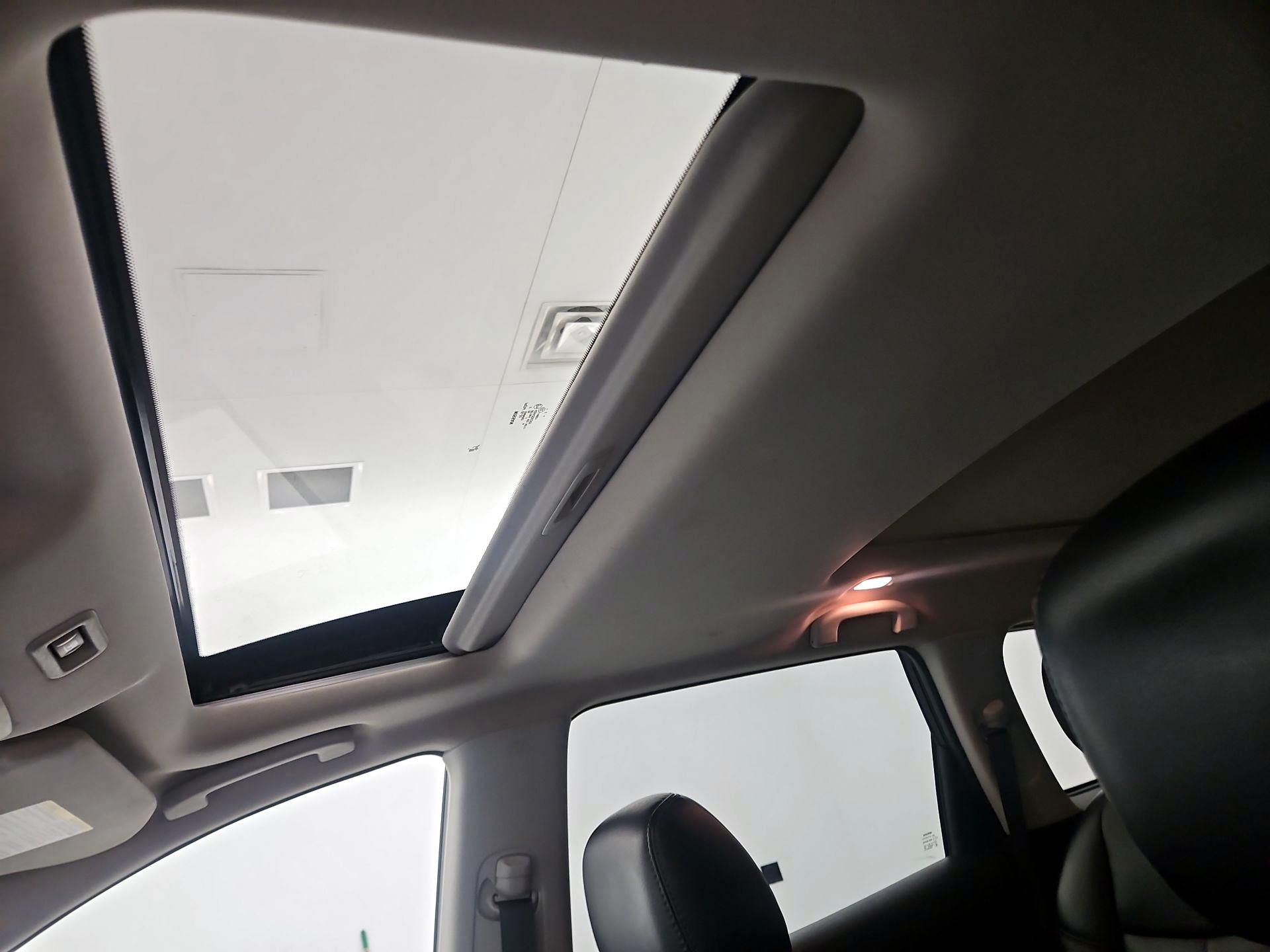 Thumbnail: 2015 Nissan Pathfinder - 20