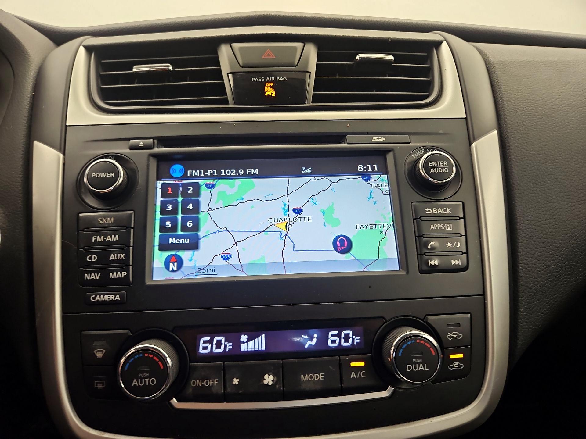 Thumbnail: 2016 Nissan Altima - 16