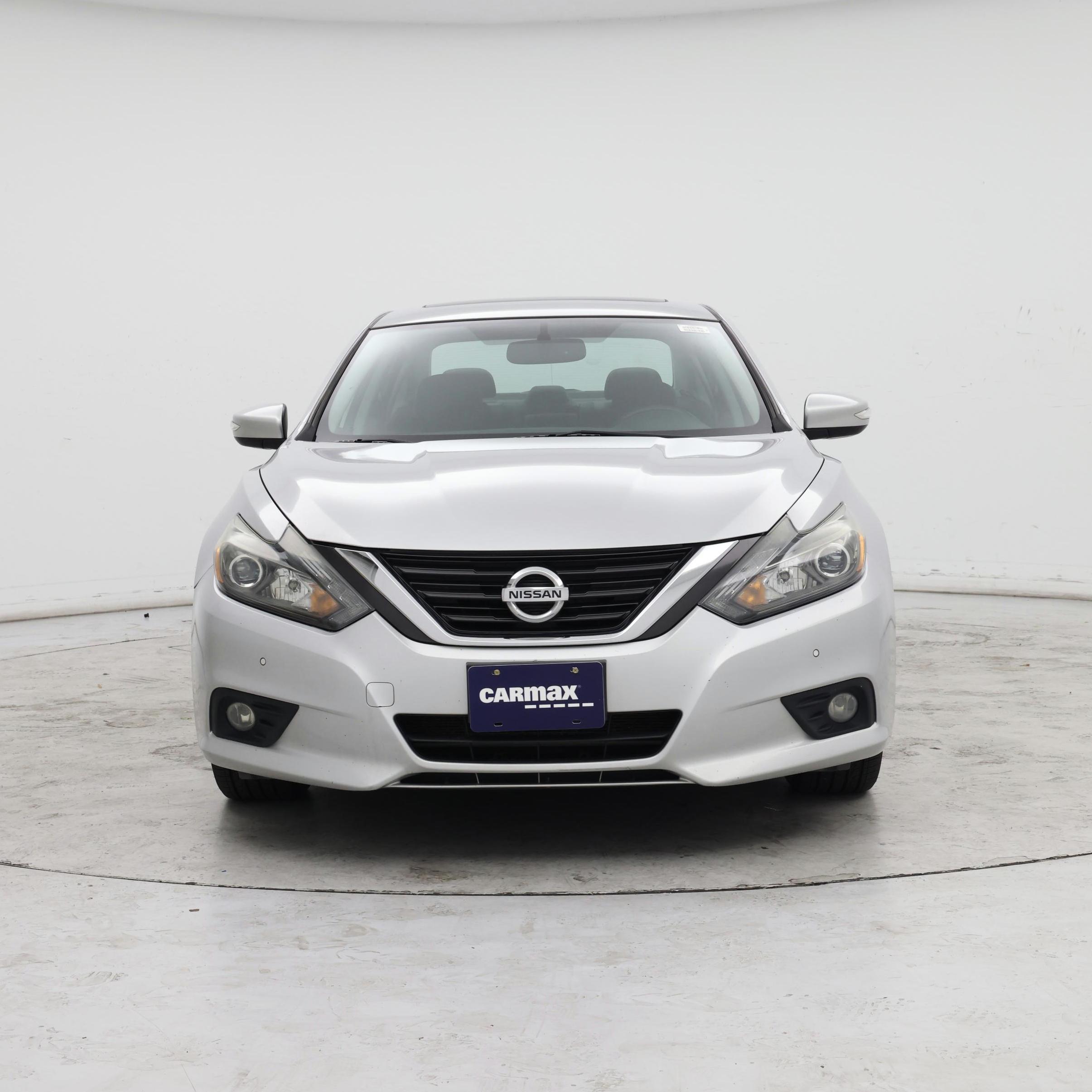 Thumbnail: 2016 Nissan Altima - 5