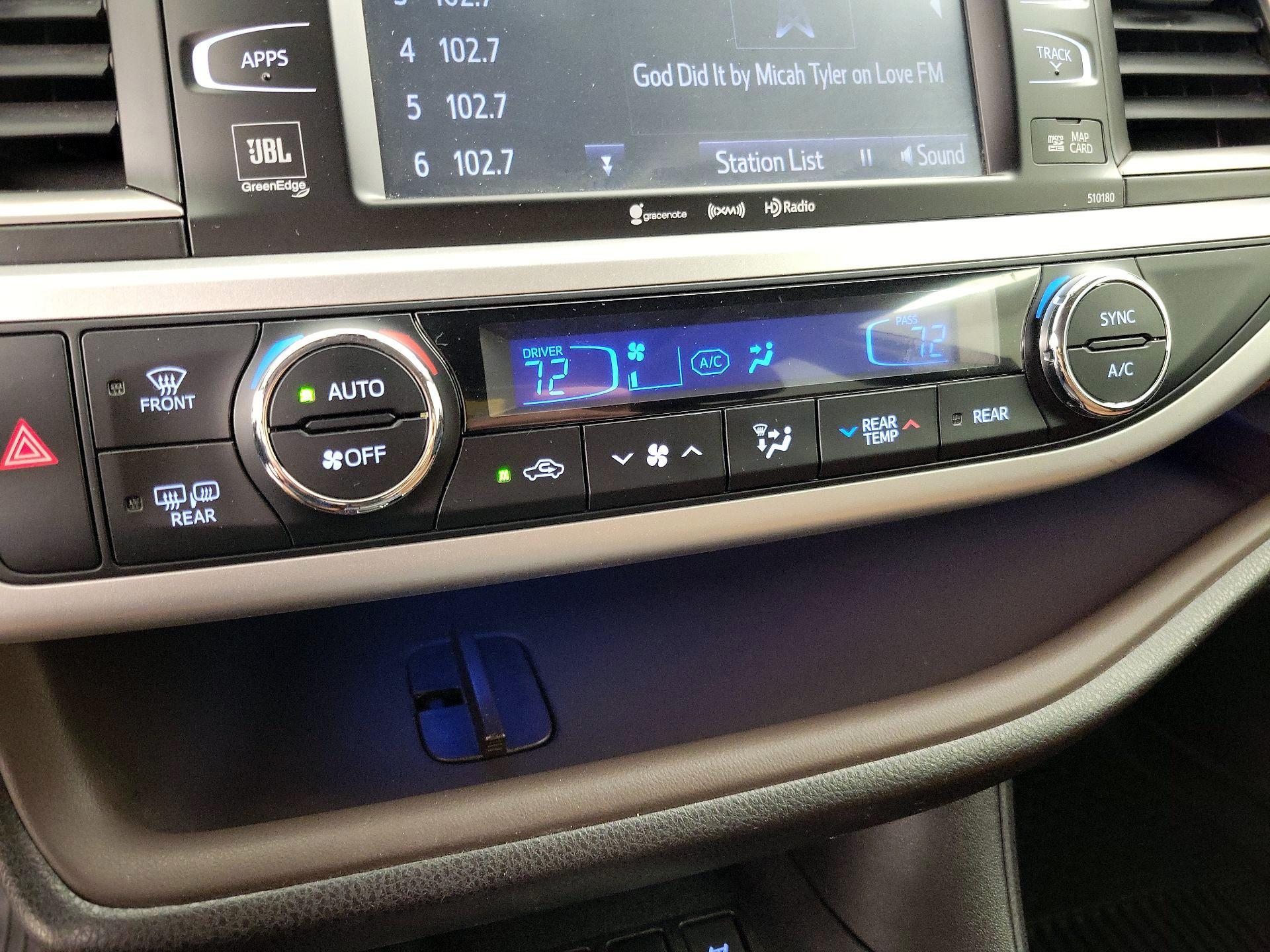 Thumbnail: 2018 Toyota Highlander - 17