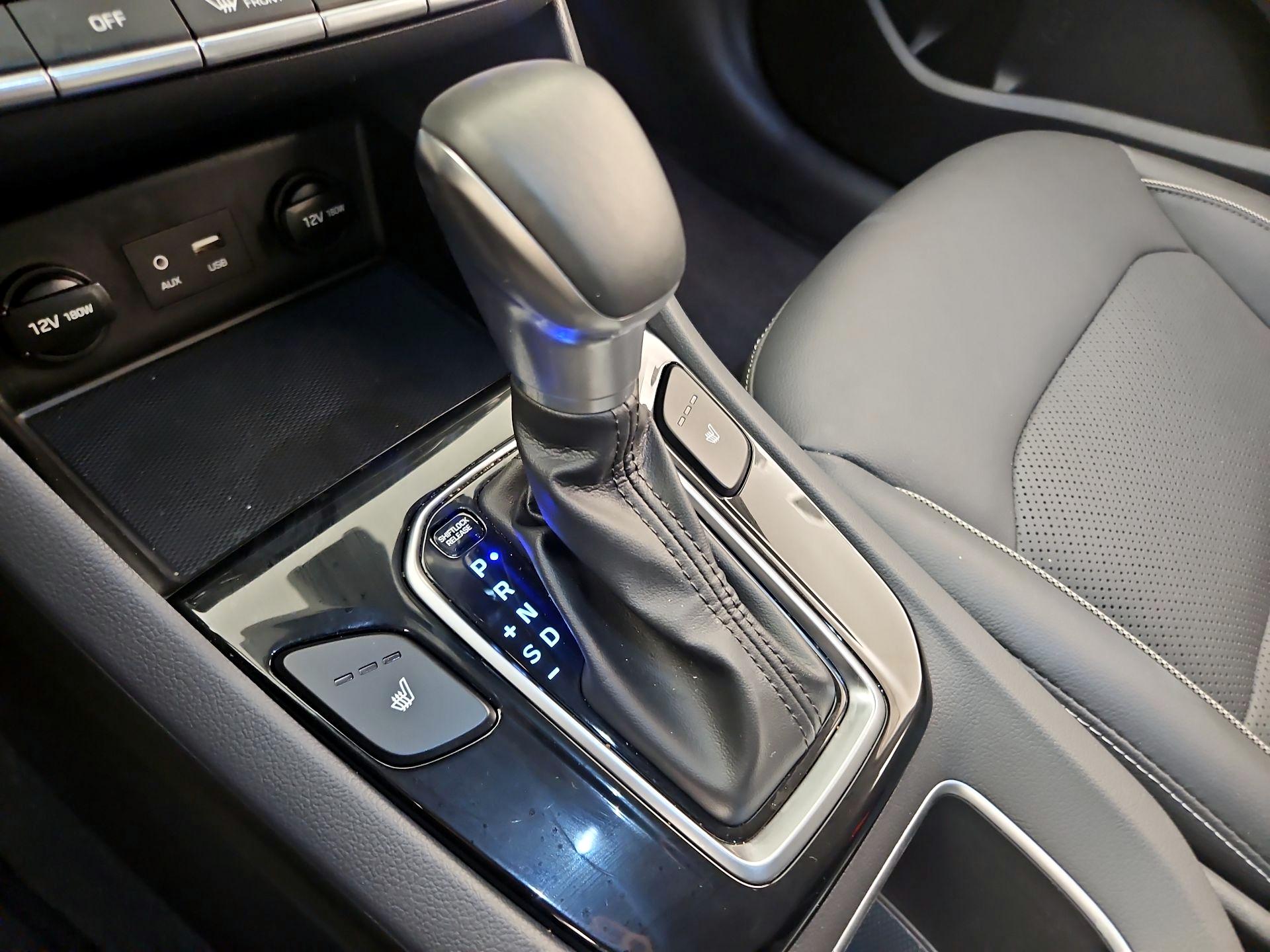 Thumbnail: 2019 Hyundai Ioniq - 17