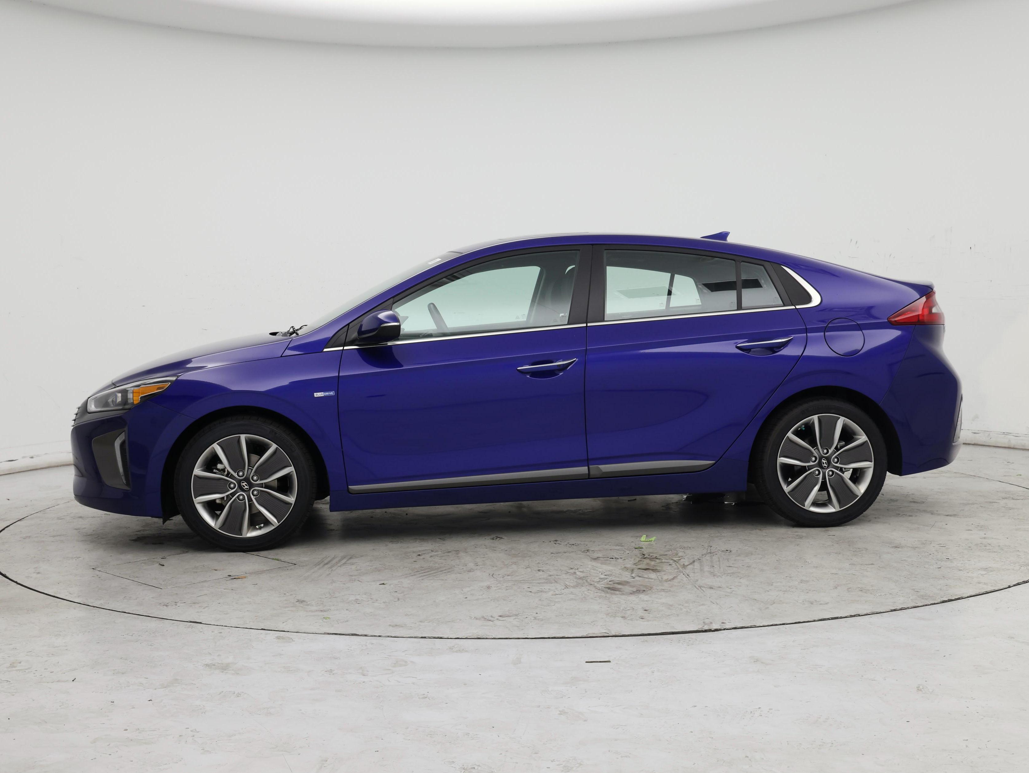 Thumbnail: 2019 Hyundai Ioniq - 3