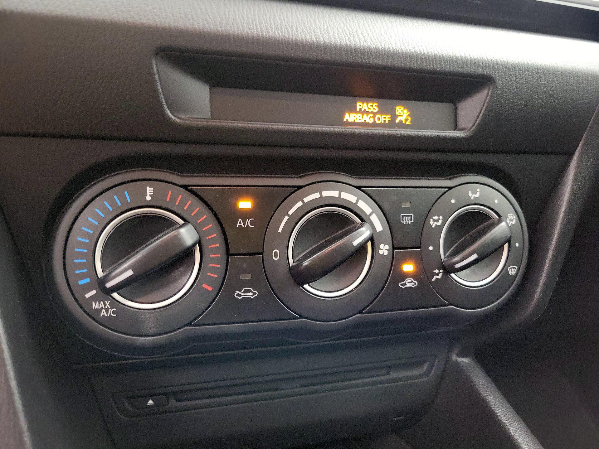 Thumbnail: 2014 Mazda Mazda3 - 15