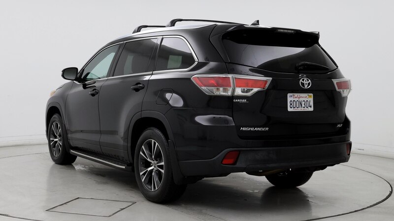 2016 Toyota Highlander XLE 2