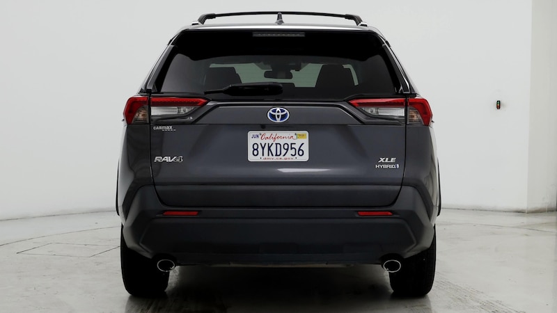 2019 Toyota RAV4 XLE 6