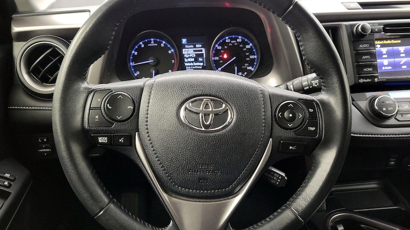 2018 Toyota RAV4 XLE 10