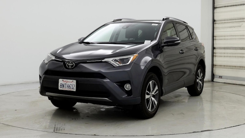 2018 Toyota RAV4 XLE 4