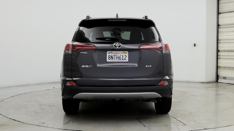 2018 Toyota RAV4 XLE 6