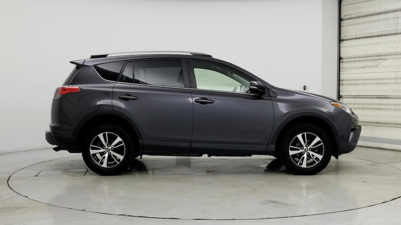 2018 Toyota RAV4 XLE 7