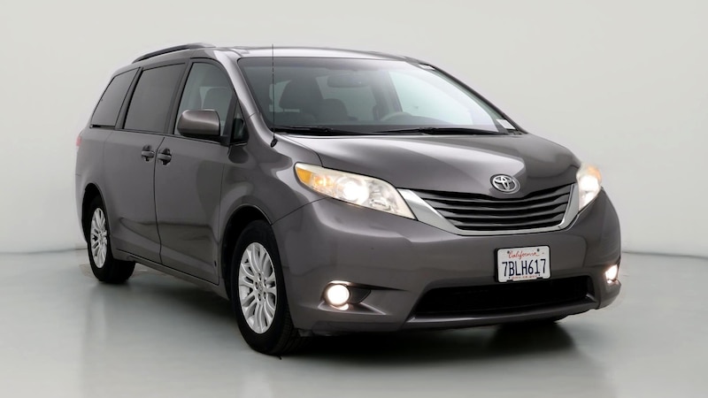 2013 Toyota Sienna XLE Hero Image